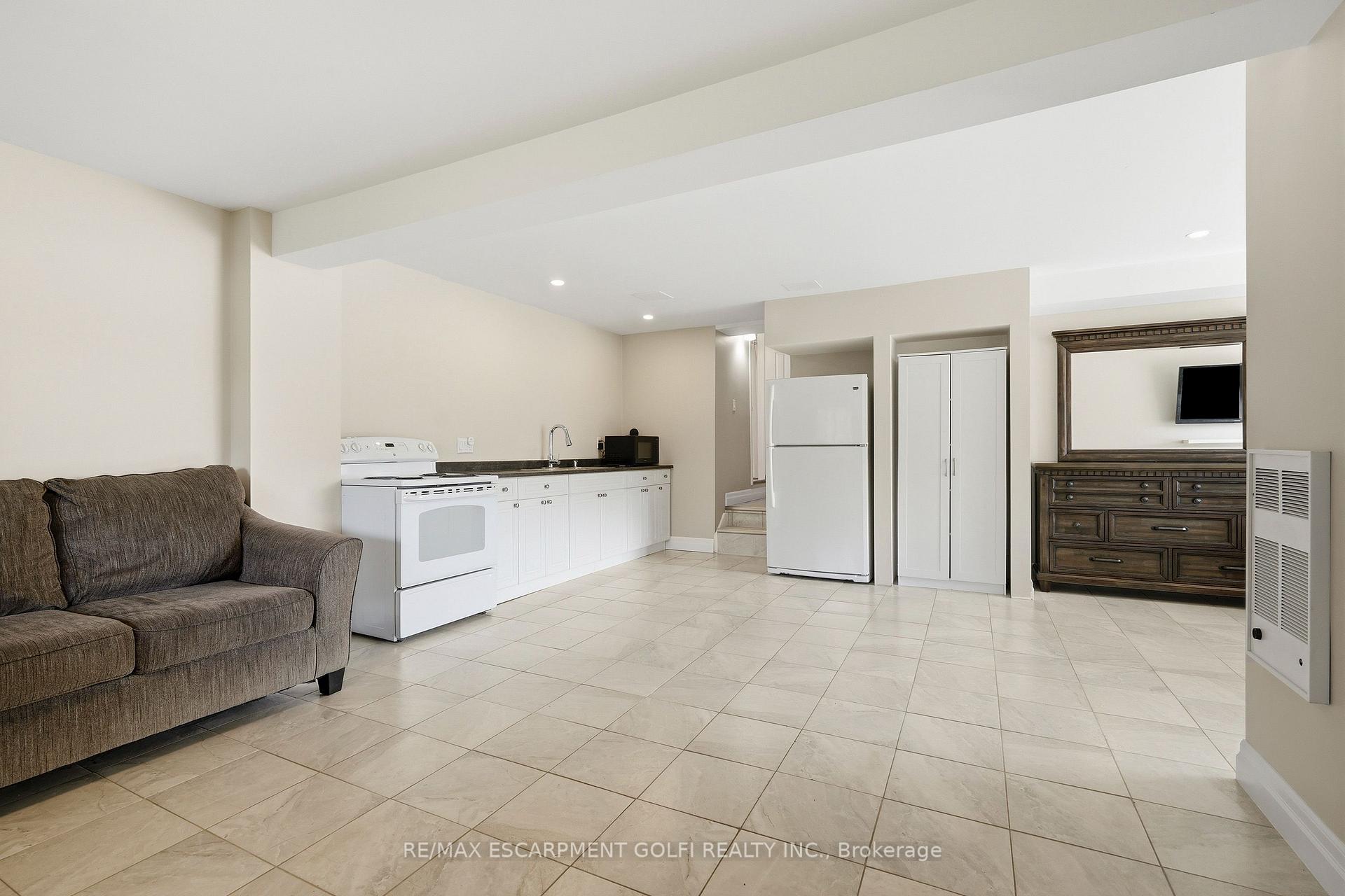 Photo 3 of Unit Lower, 11404 Lakeshore Road, Wainfleet, Lakeshore — HOMEH