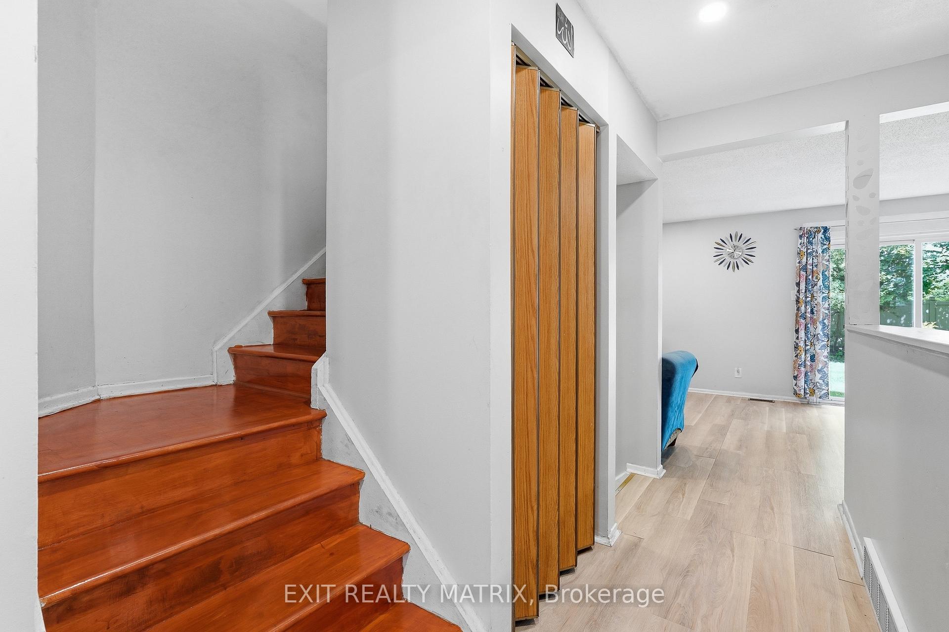 Photo 6 of Unit 3, 1661 Heron Road, Ottawa, Guildwood Estates - Urbandale Acres — HOMEH