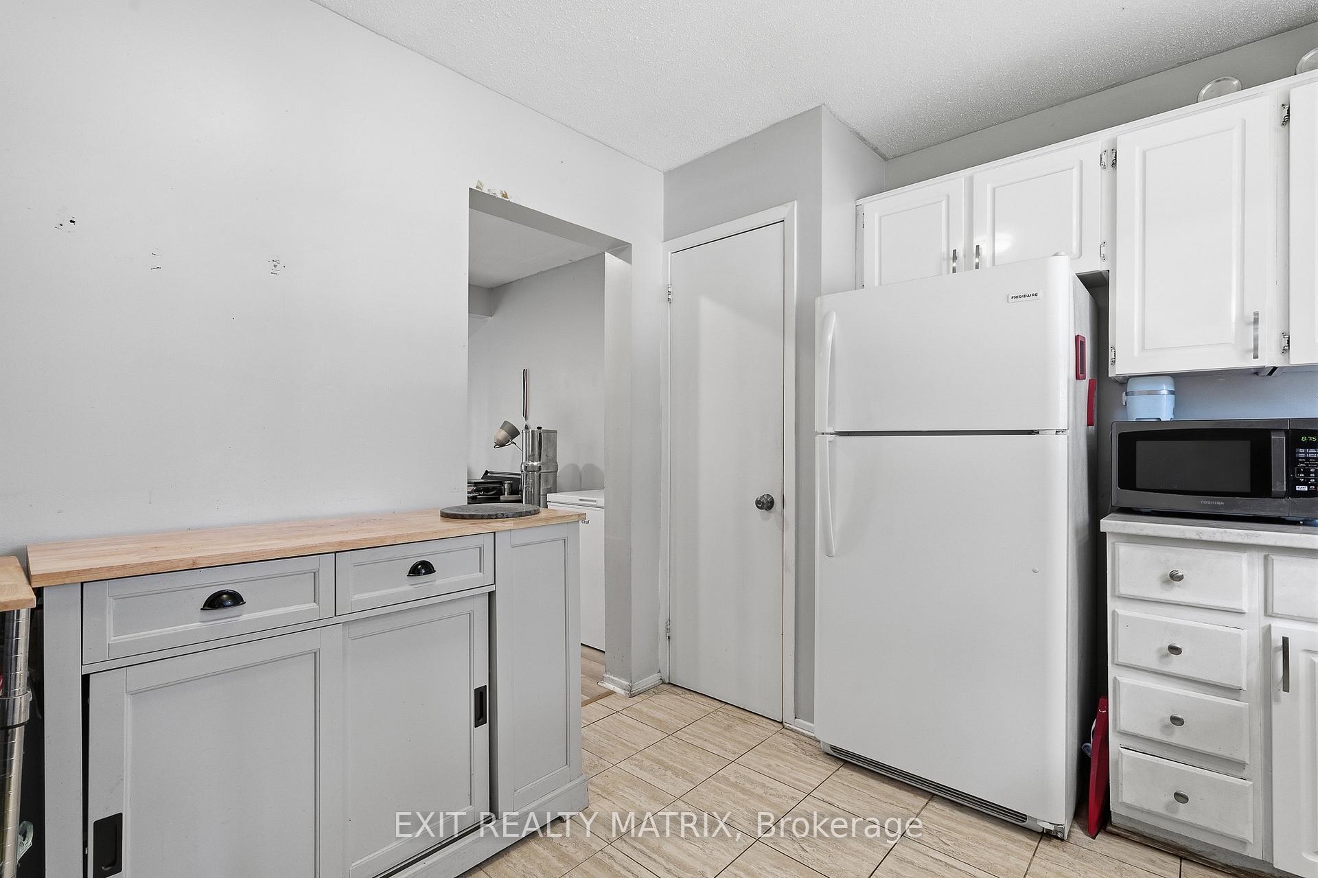 Photo 8 of Unit 3, 1661 Heron Road, Ottawa, Guildwood Estates - Urbandale Acres — HOMEH