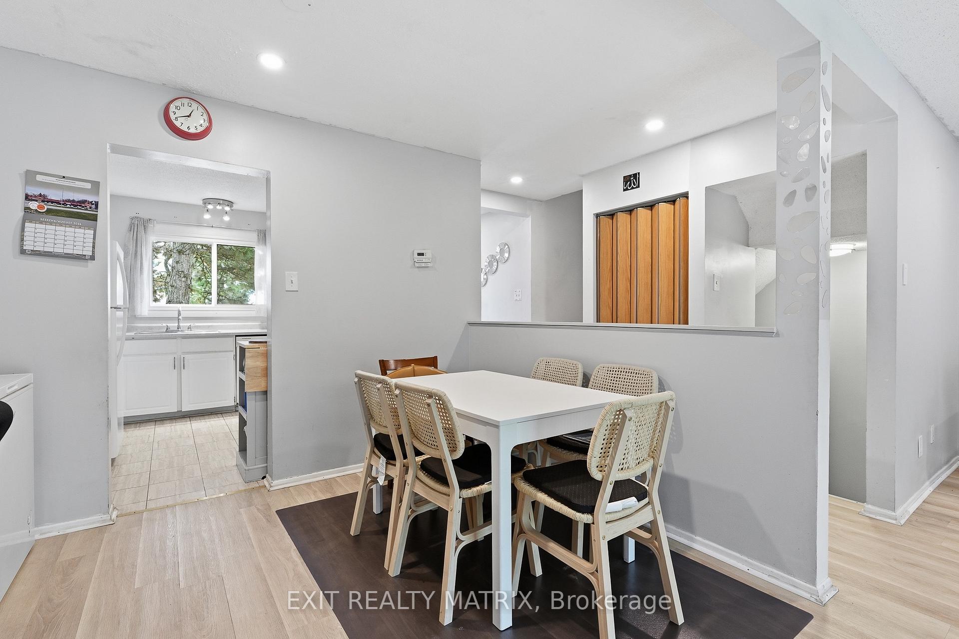Photo 12 of Unit 3, 1661 Heron Road, Ottawa, Guildwood Estates - Urbandale Acres — HOMEH