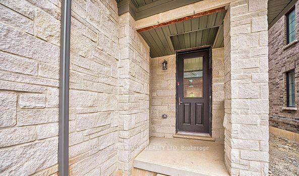 Photo 3 of 1449 National Common, Burlington, Tyandaga — HOMEH