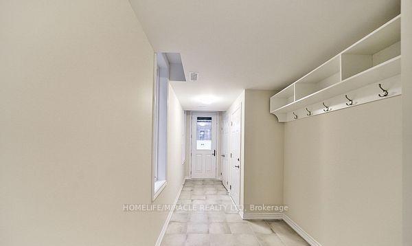 Photo 18 of 1449 National Common, Burlington, Tyandaga — HOMEH