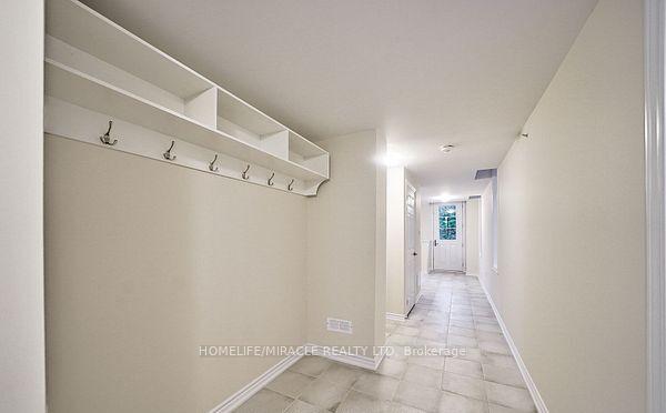 Photo 19 of 1449 National Common, Burlington, Tyandaga — HOMEH