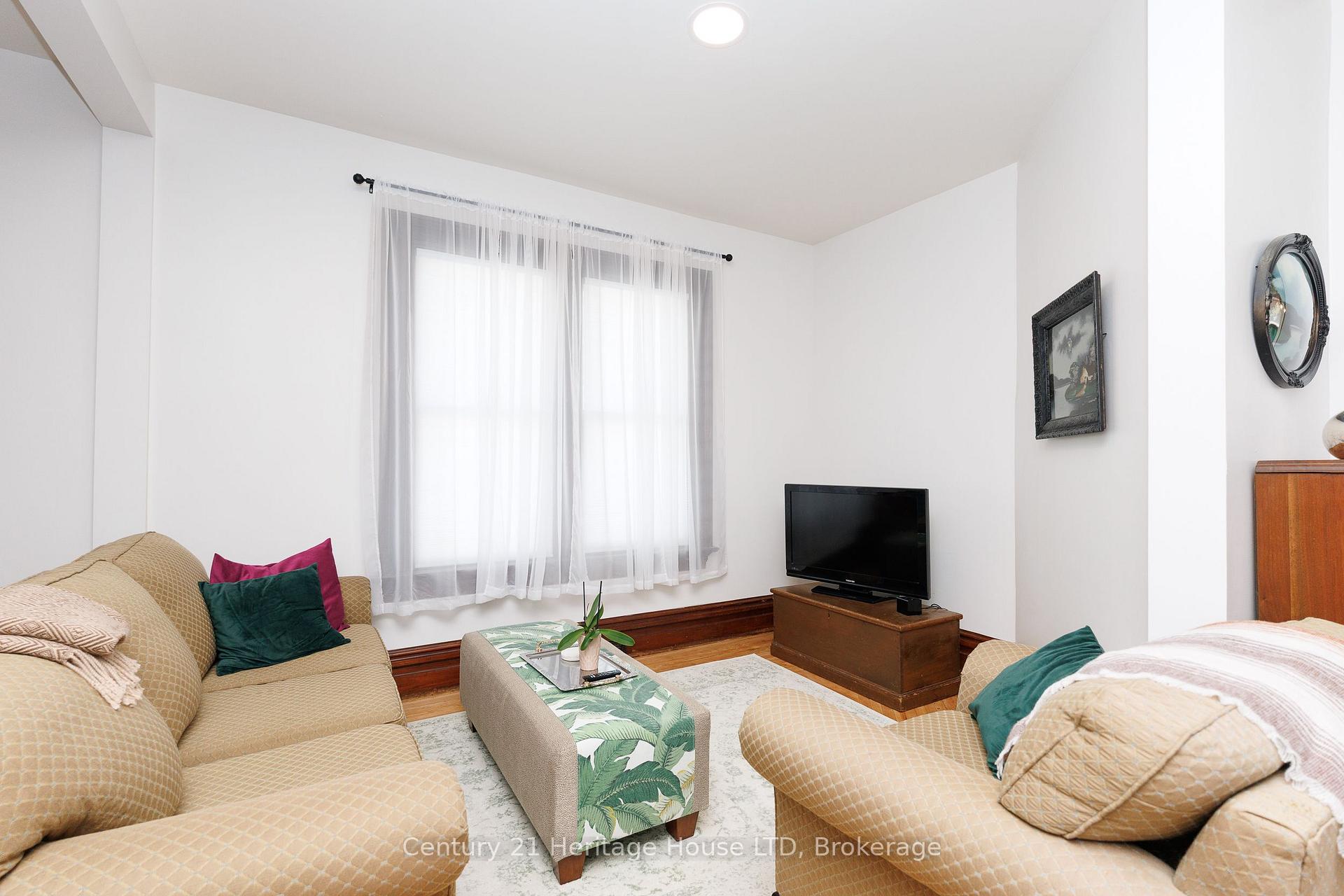 Photo 13 of 34 Henry Street, St. Catharines, Downtown — HOMEH
