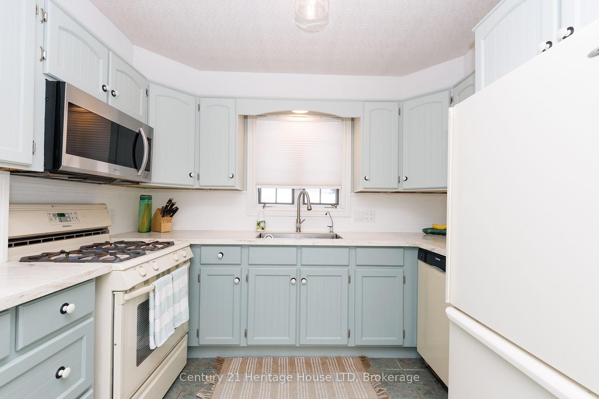 Photo 17 of 34 Henry Street, St. Catharines, Downtown — HOMEH