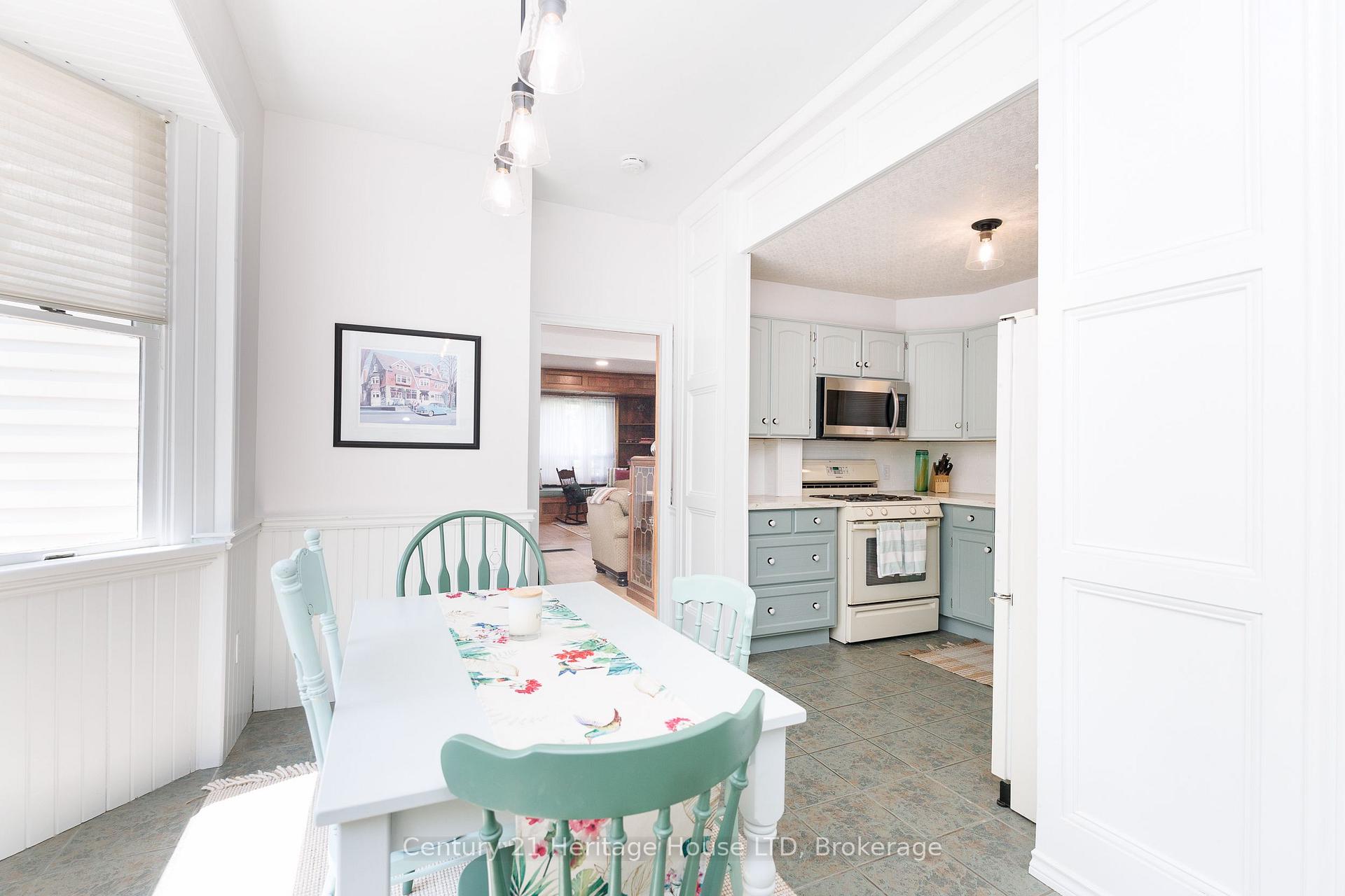 Photo 19 of 34 Henry Street, St. Catharines, Downtown — HOMEH