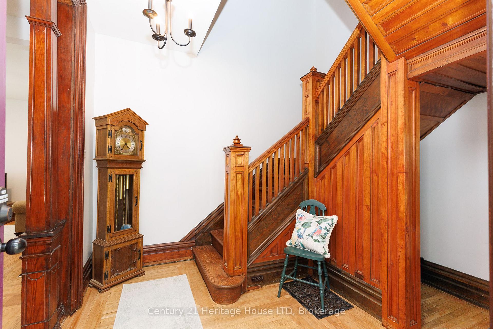 Photo 23 of 34 Henry Street, St. Catharines, Downtown — HOMEH