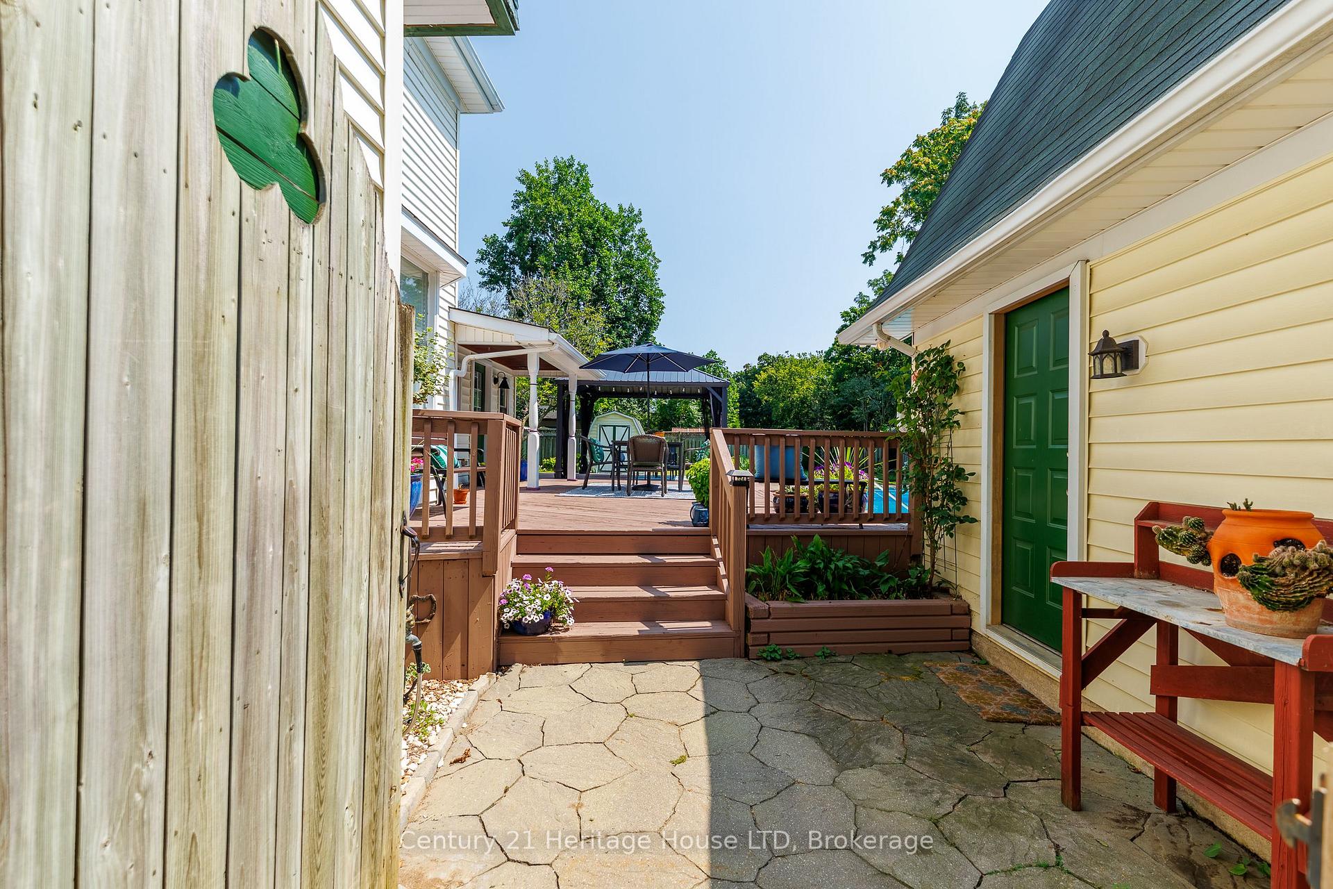 Photo 34 of 34 Henry Street, St. Catharines, Downtown — HOMEH