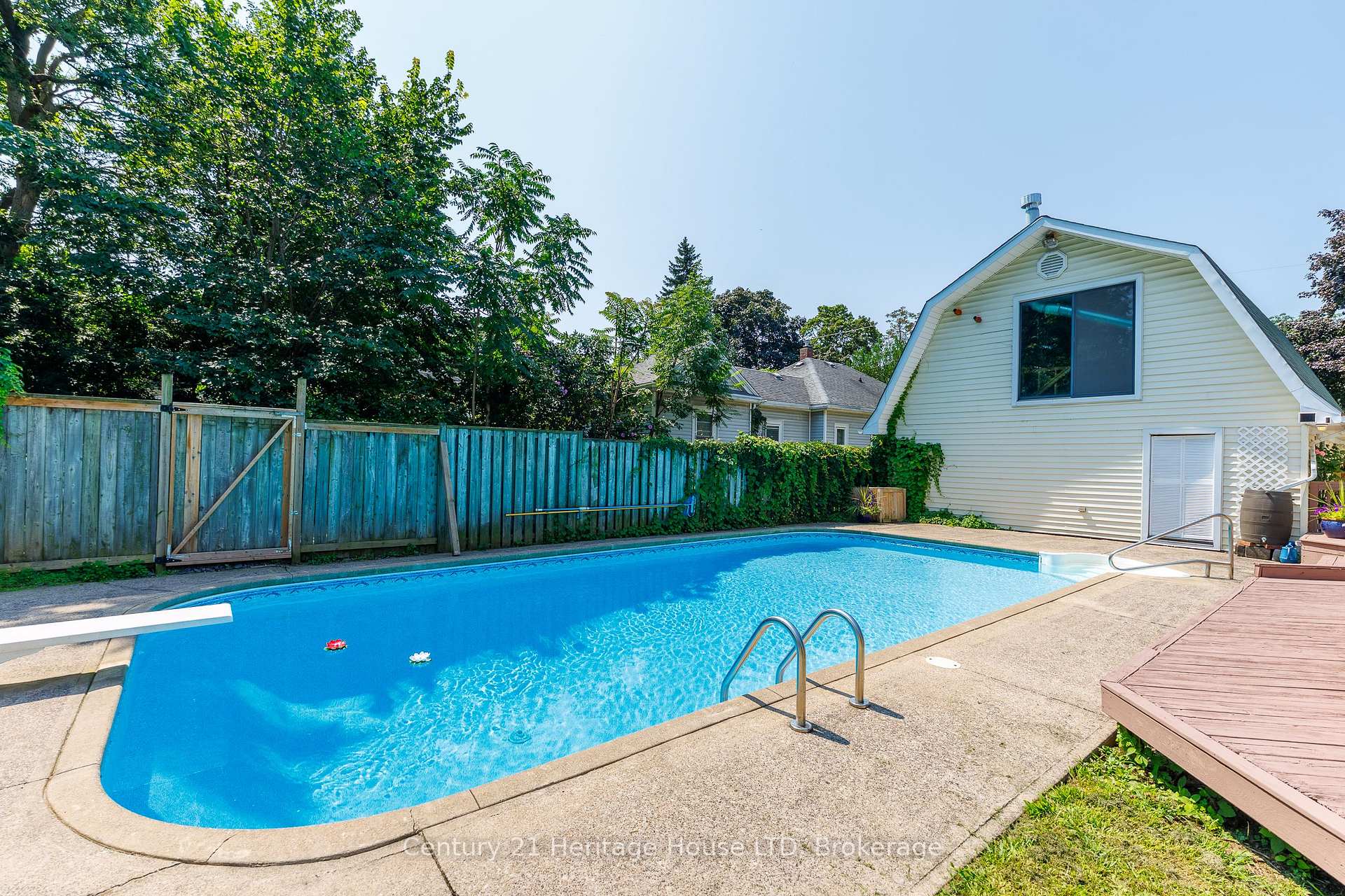 Photo 42 of 34 Henry Street, St. Catharines, Downtown — HOMEH