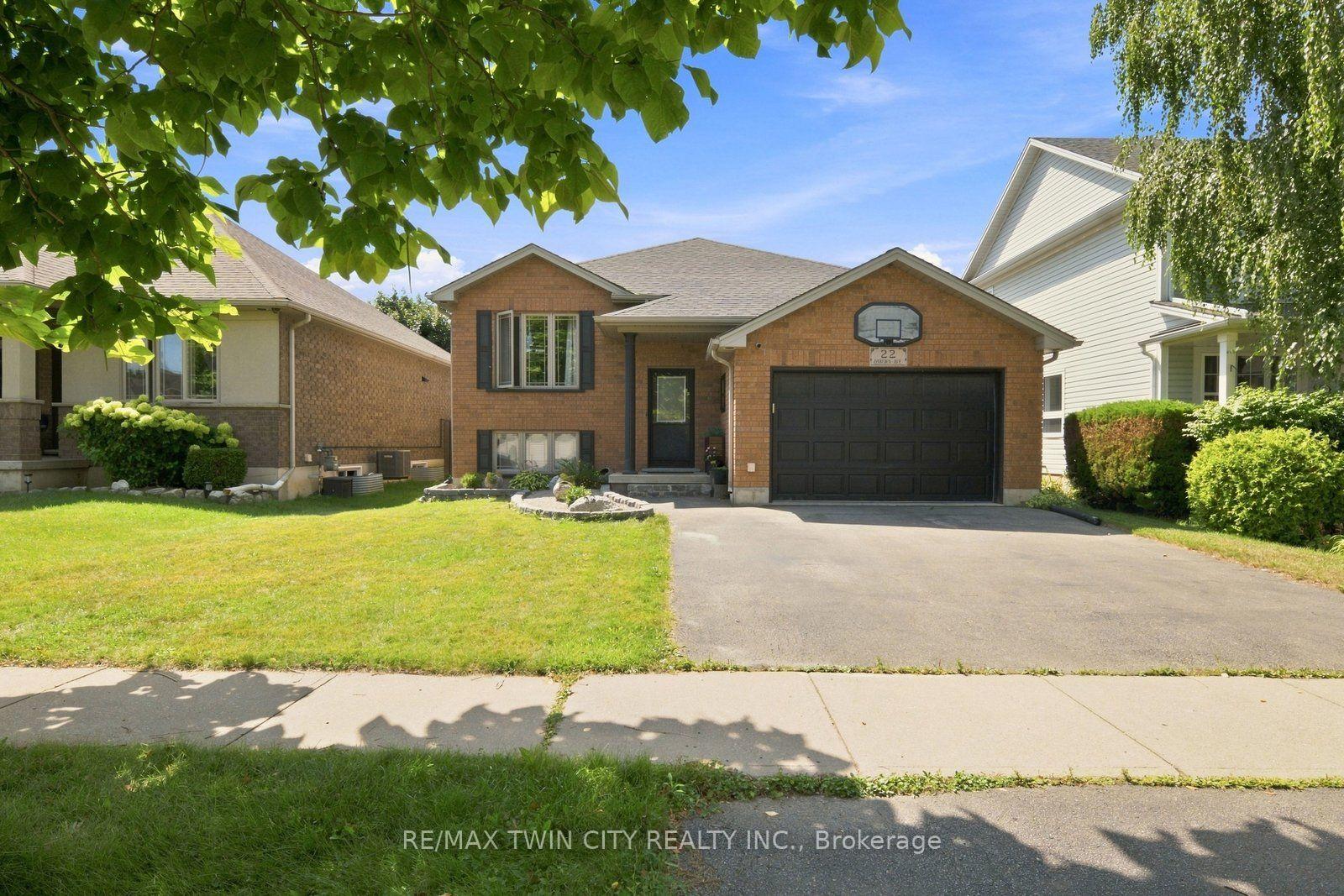 Photo 2 of 22 Osborn Avenue, Brantford, Empire — HOMEH