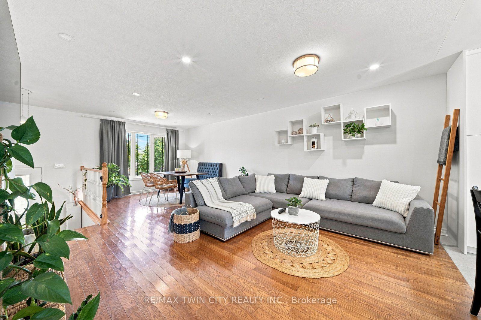 Photo 18 of 22 Osborn Avenue, Brantford, Empire — HOMEH