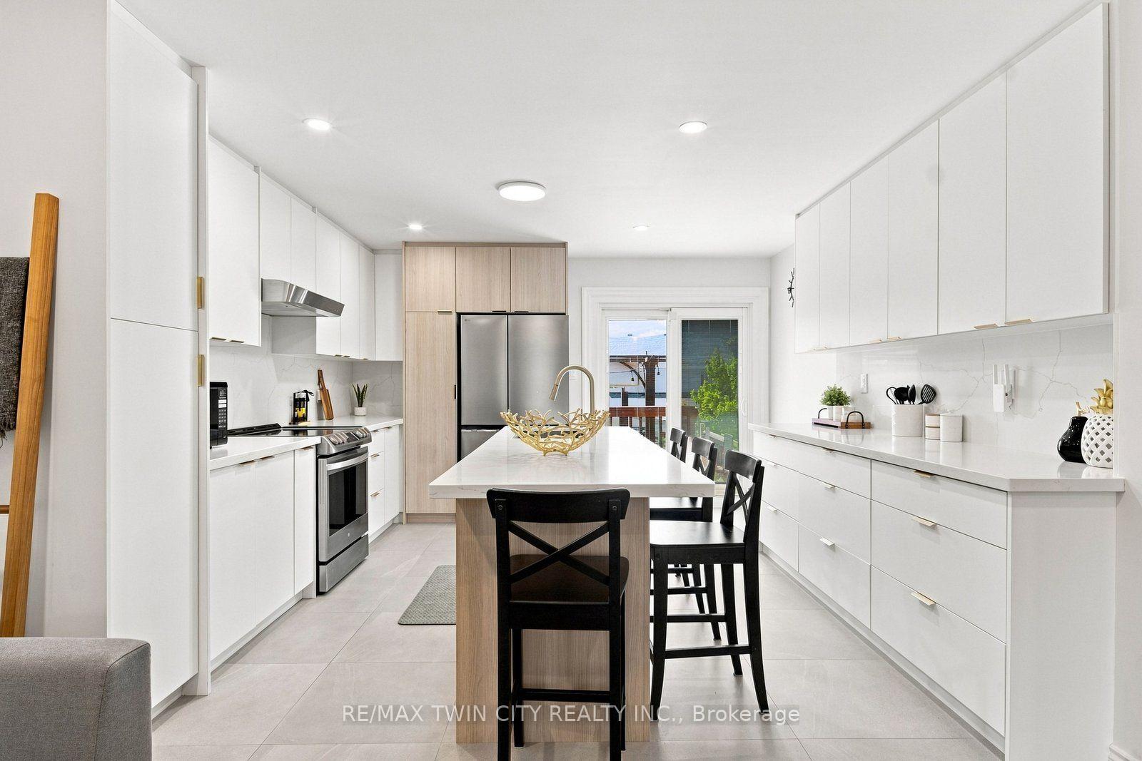 Photo 21 of 22 Osborn Avenue, Brantford, Empire — HOMEH
