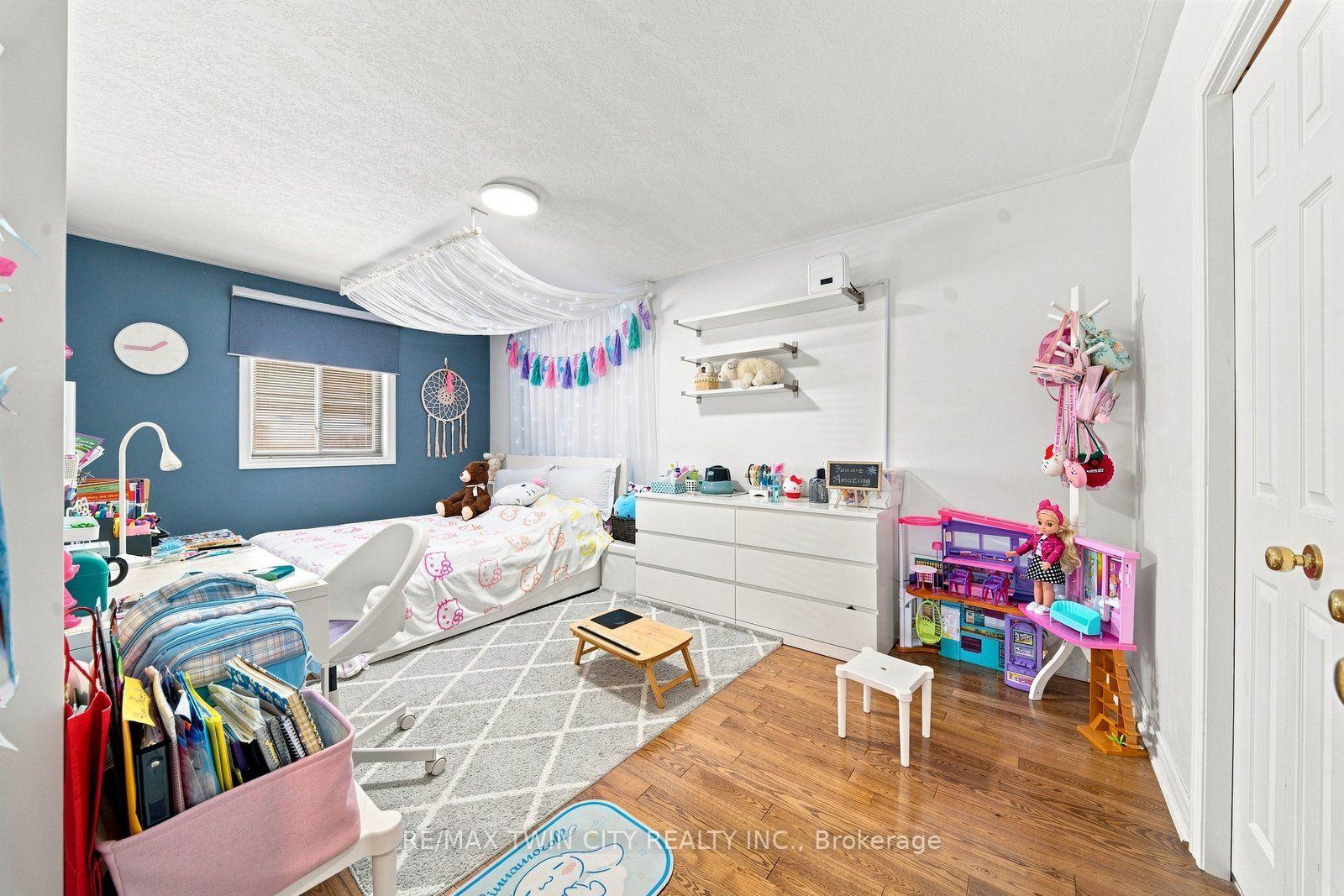 Photo 28 of 22 Osborn Avenue, Brantford, Empire — HOMEH