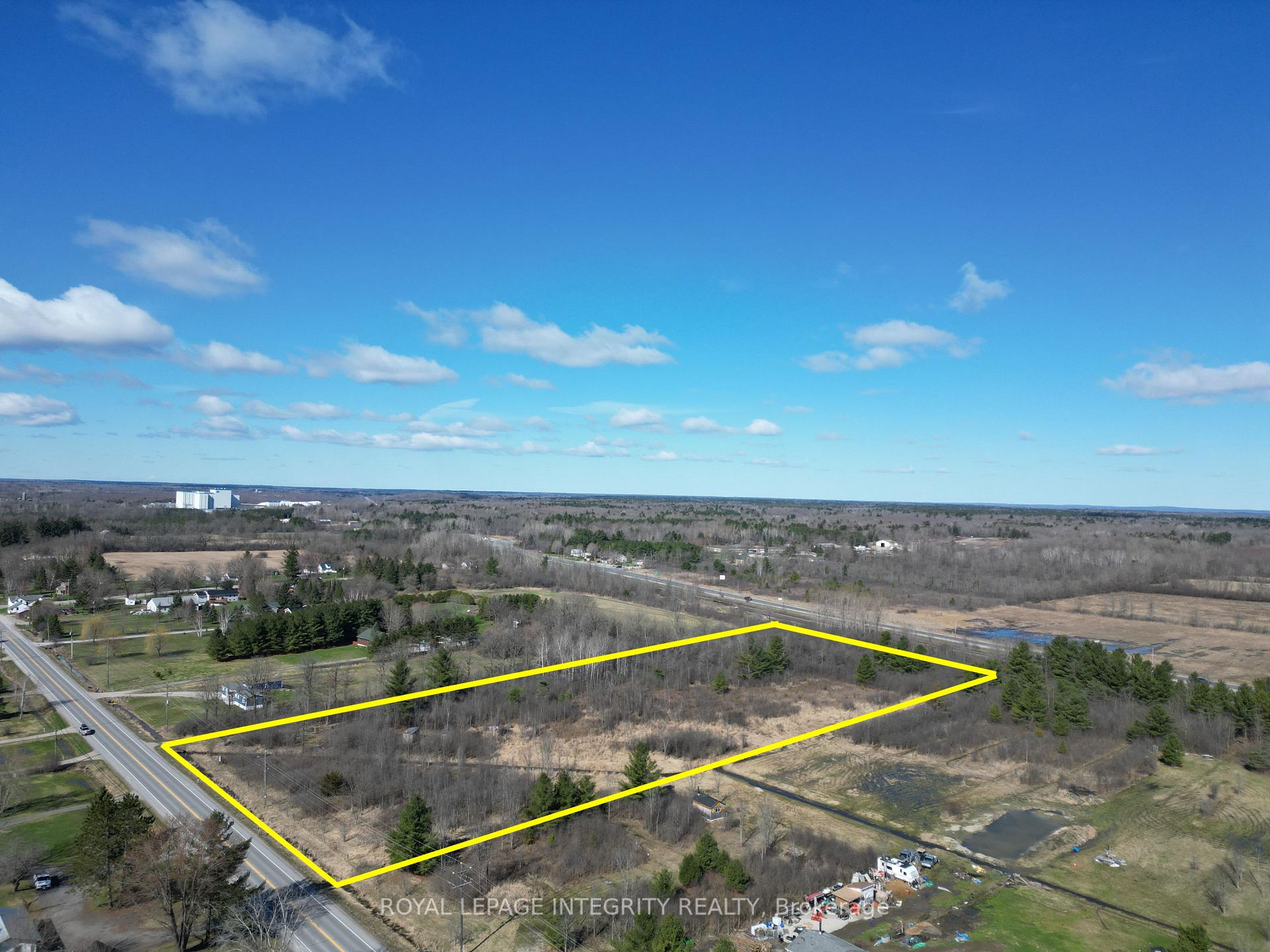 Photo 2 of 810 Christie Lake Road, Tay Valley, Bathurst/Burgess & Sherbrooke (Bathurst) Twp — HOMEH