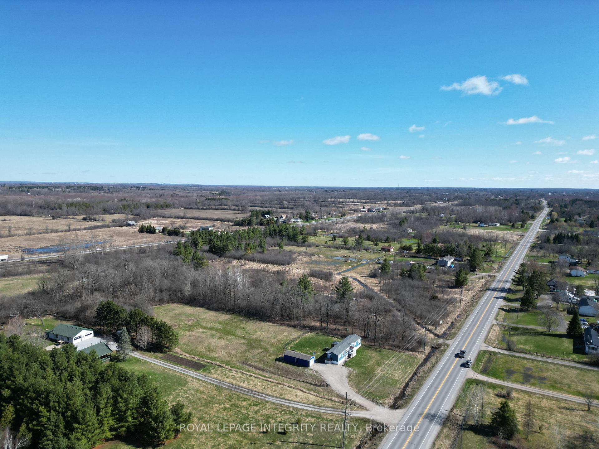 Photo 6 of 810 Christie Lake Road, Tay Valley, Bathurst/Burgess & Sherbrooke (Bathurst) Twp — HOMEH