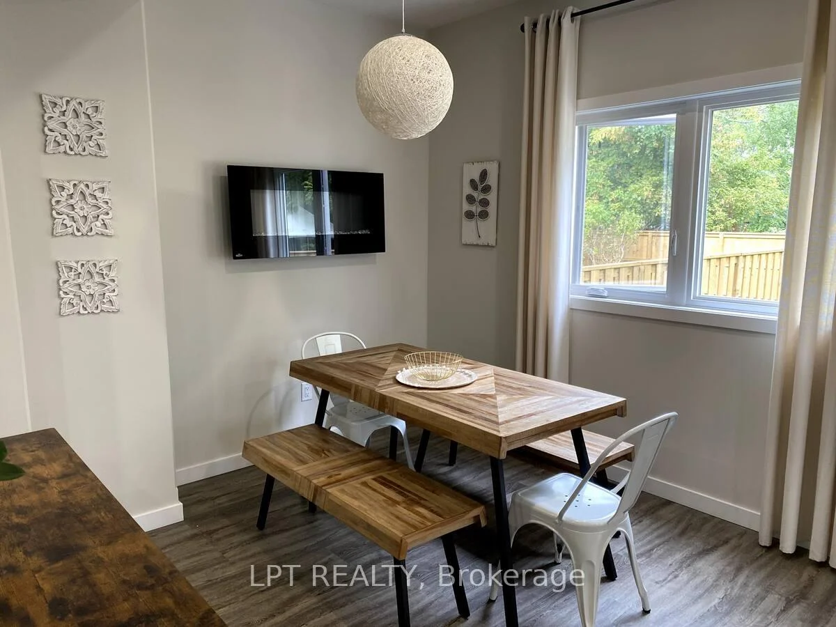 Photo 11 of 109 King Street E, Chatham-Kent — HOMEH