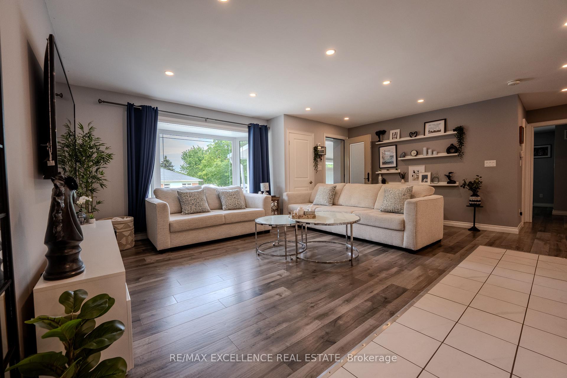 Photo 6 of 21 Elizabeth Street, Halton Hills, Georgetown — HOMEH