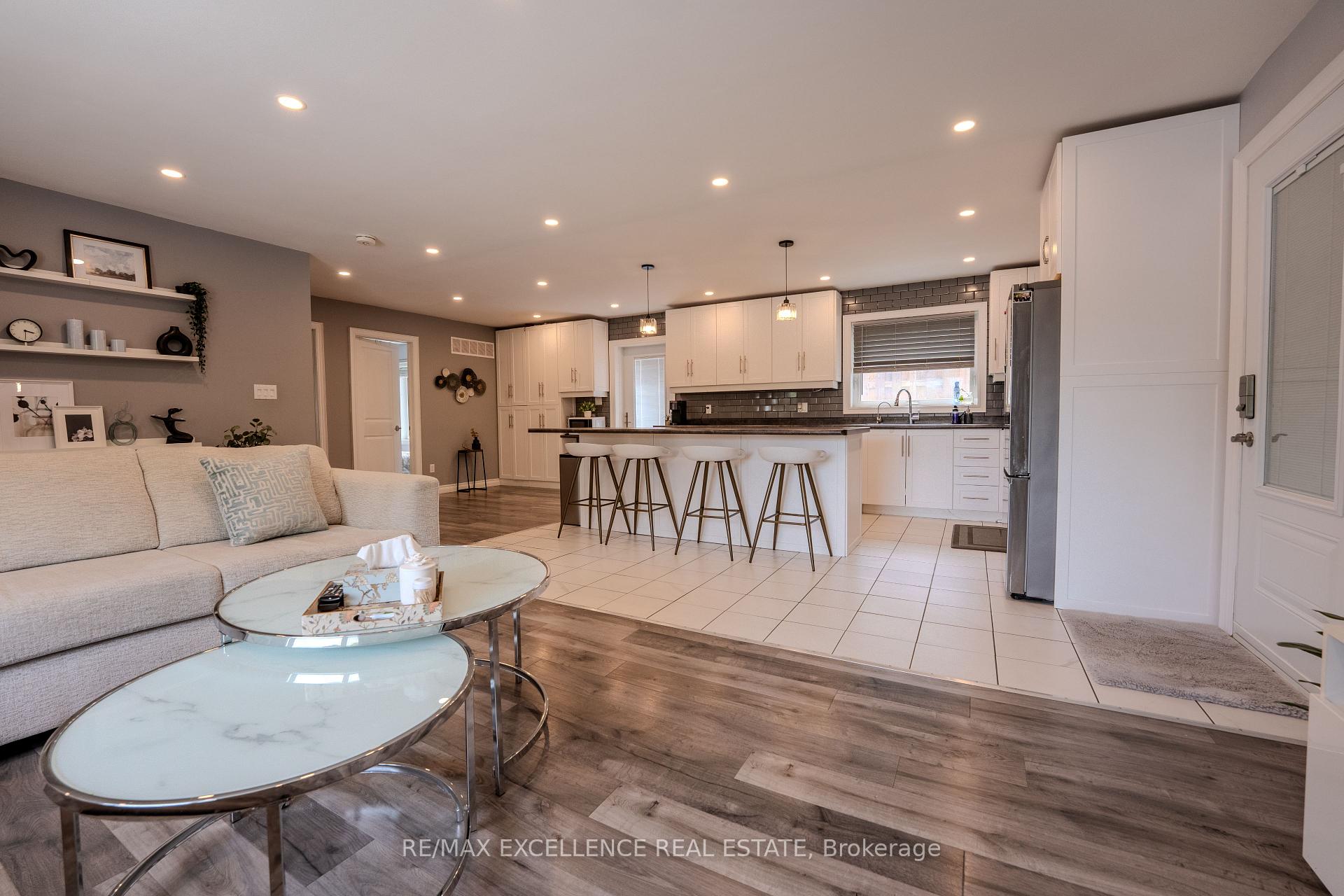 Photo 7 of 21 Elizabeth Street, Halton Hills, Georgetown — HOMEH
