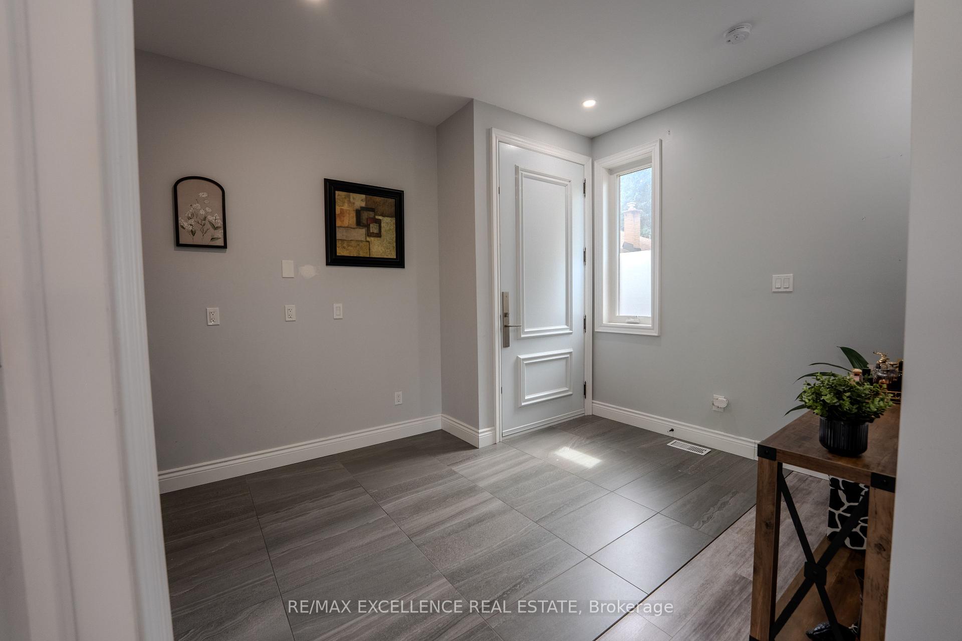 Photo 22 of 21 Elizabeth Street, Halton Hills, Georgetown — HOMEH