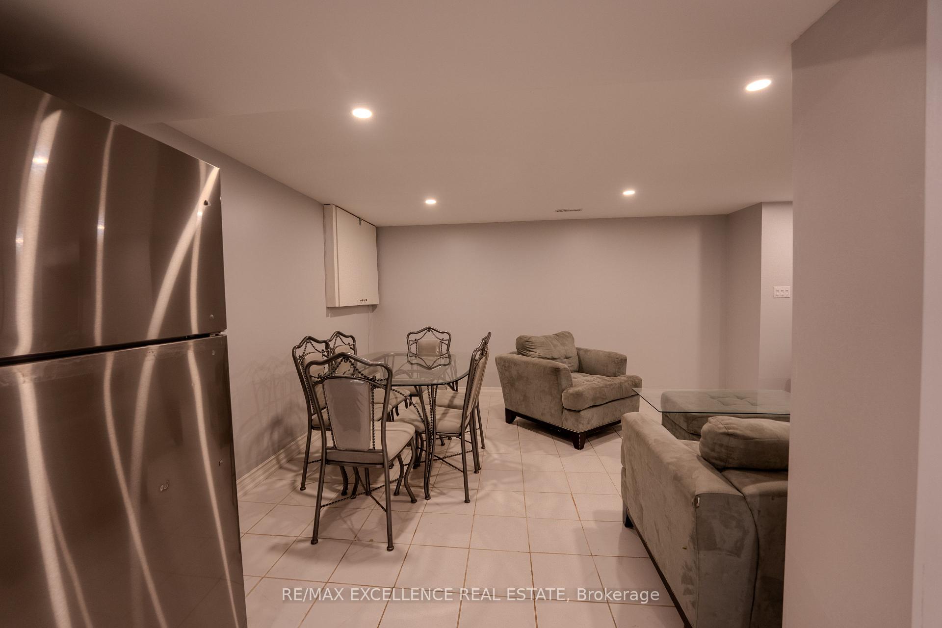 Photo 25 of 21 Elizabeth Street, Halton Hills, Georgetown — HOMEH