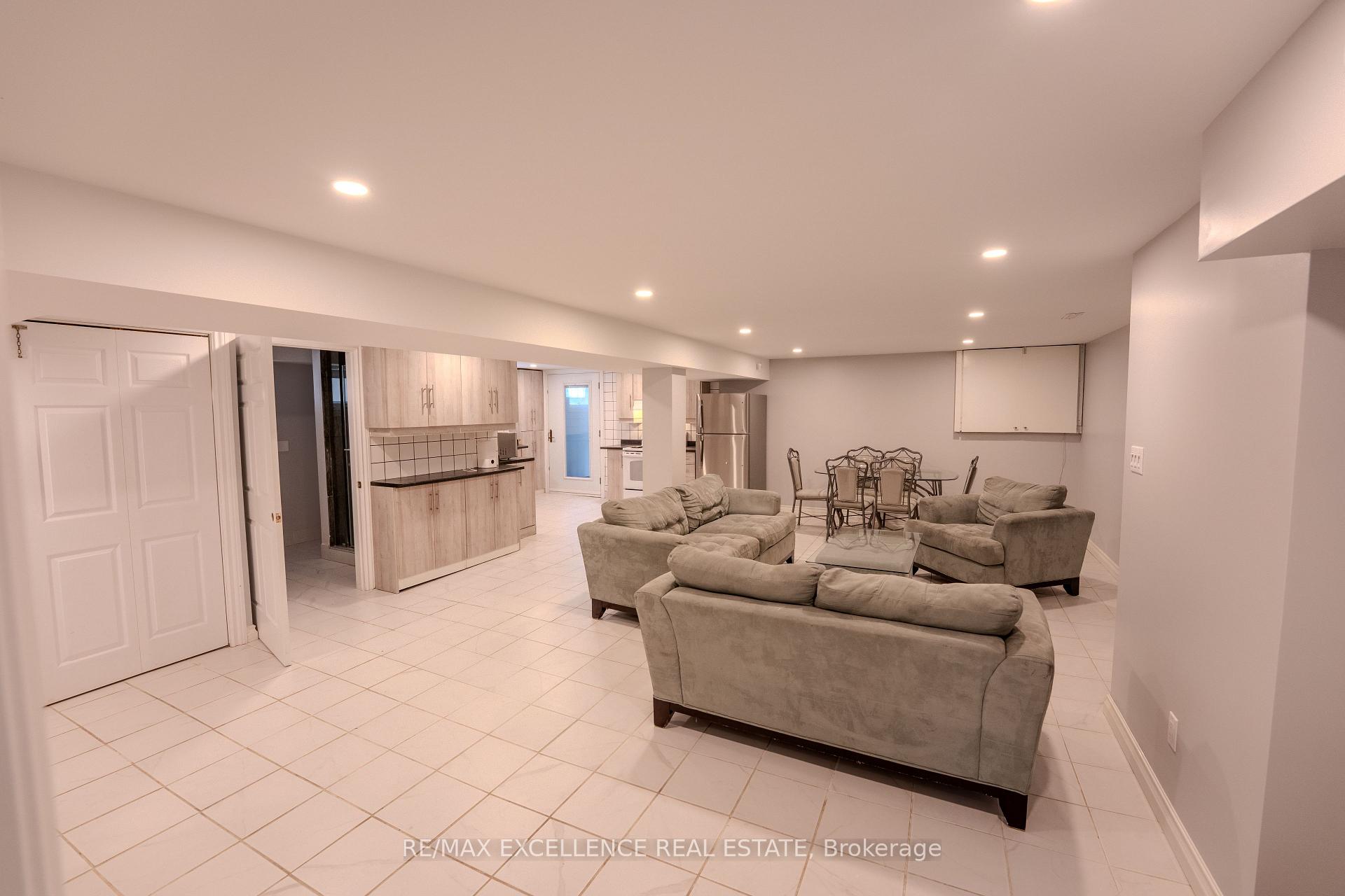 Photo 26 of 21 Elizabeth Street, Halton Hills, Georgetown — HOMEH