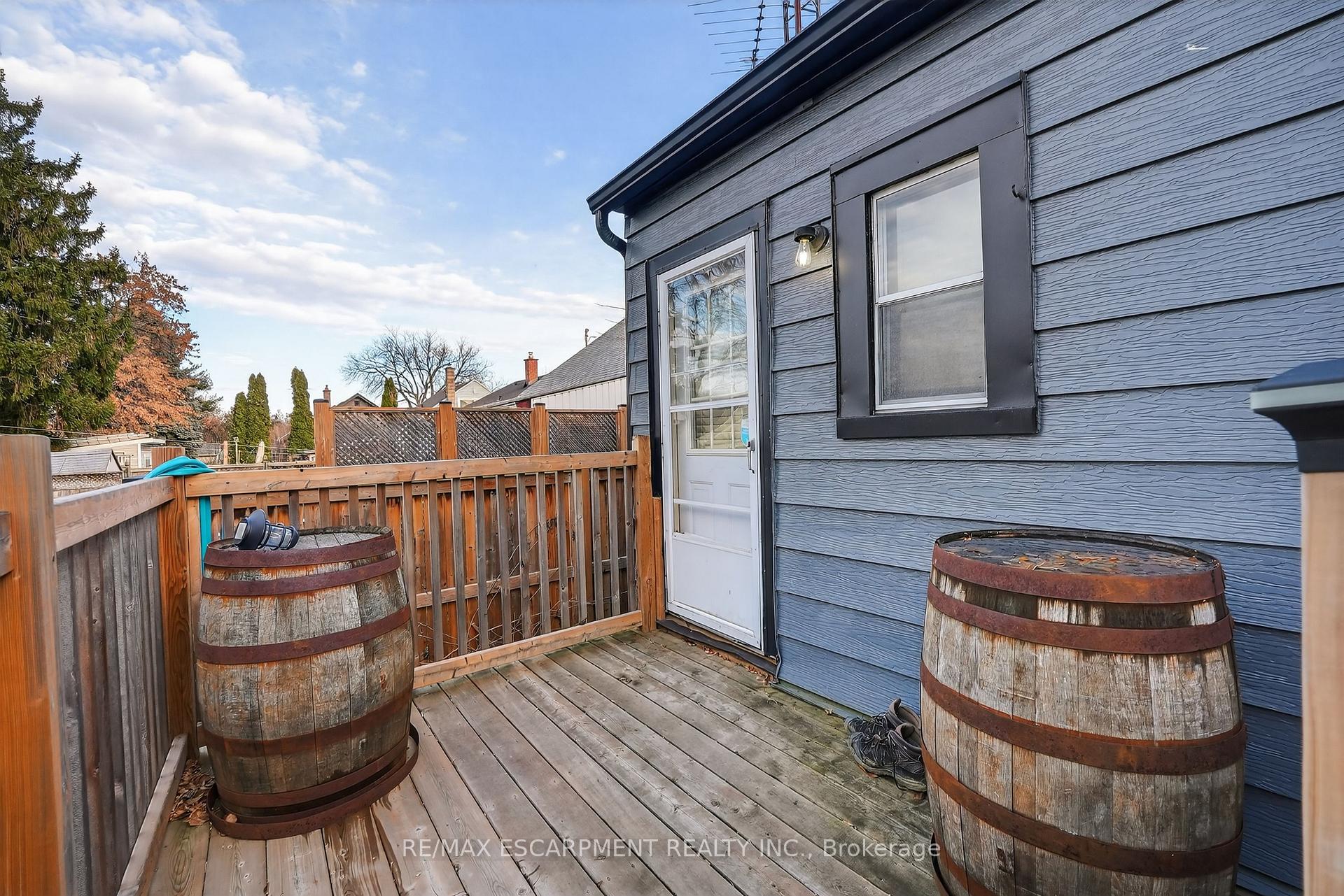Photo 7 of 85 Grass Avenue, St. Catharines, Downtown — HOMEH