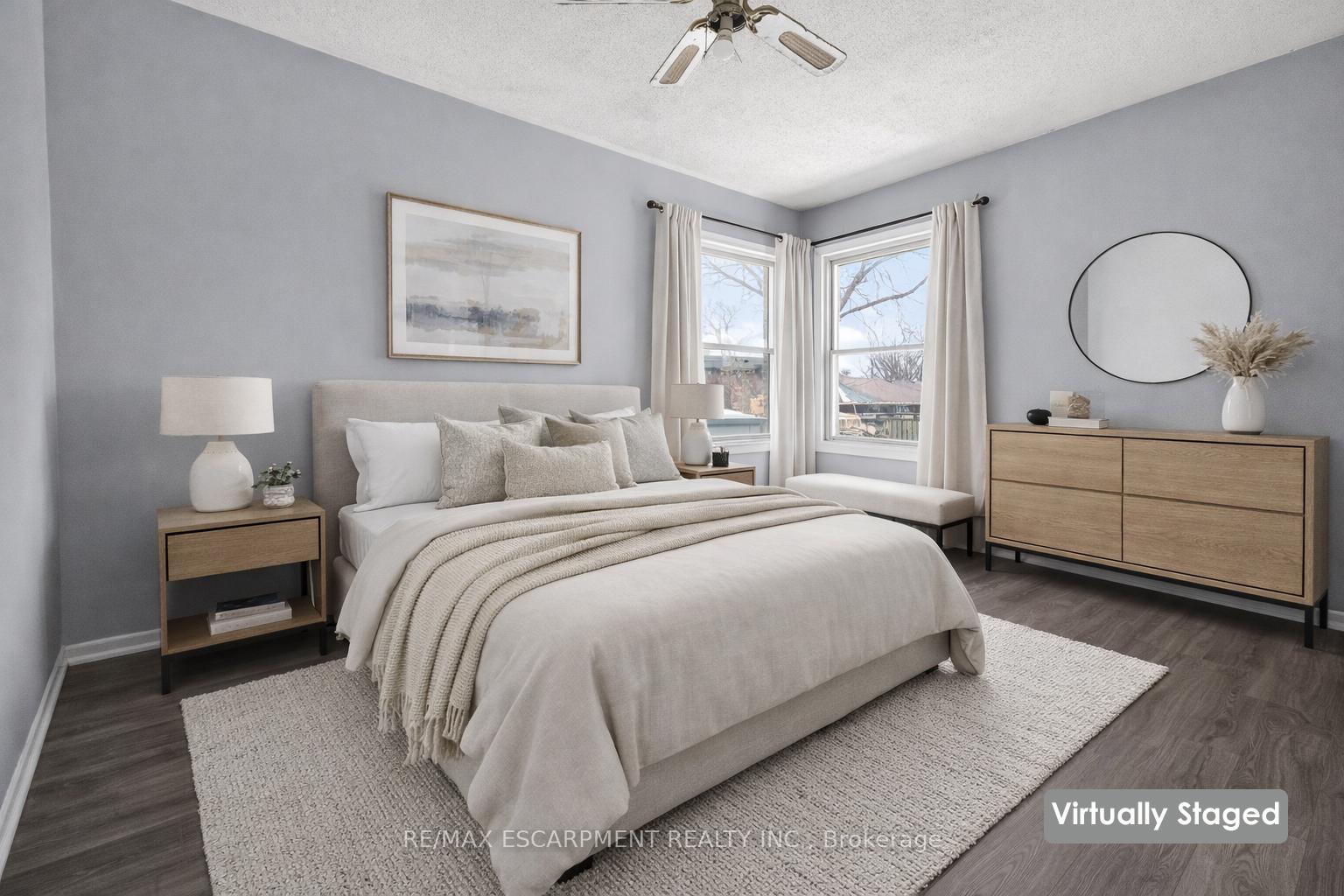 Photo 12 of 85 Grass Avenue, St. Catharines, Downtown — HOMEH