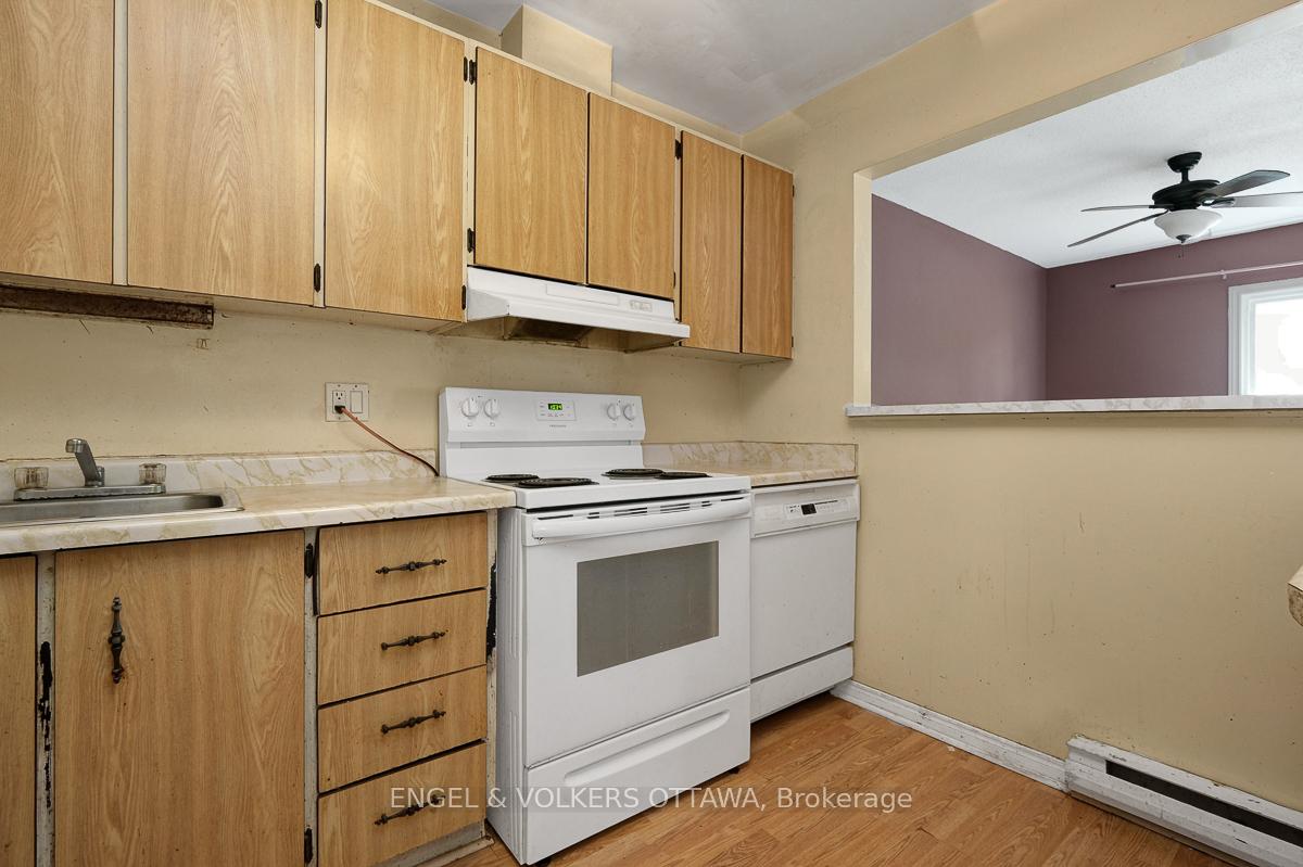 Photo 12 of Unit 133, 3445 Uplands Drive, Ottawa, Hunt Club — HOMEH