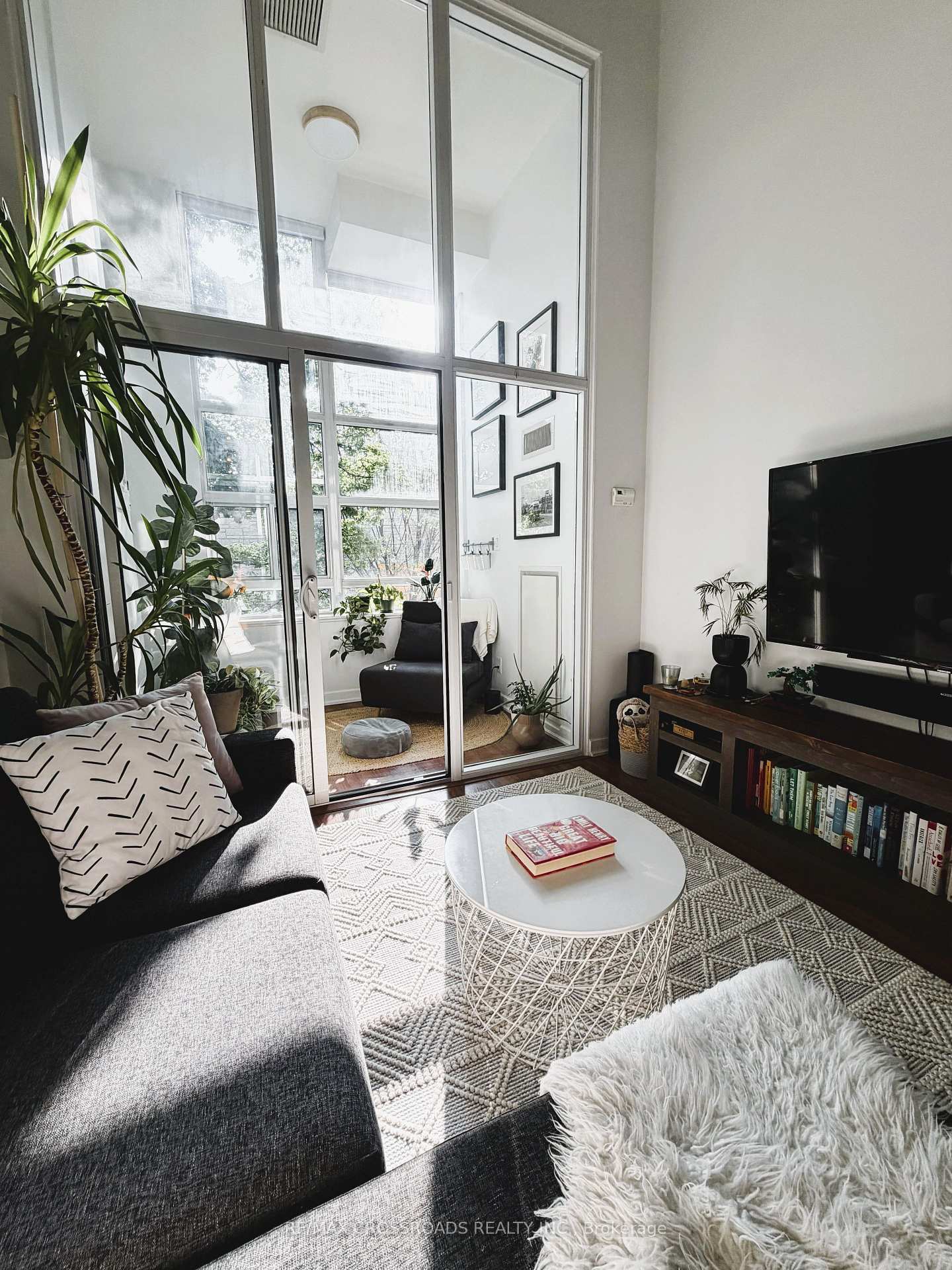Photo 12 of Unit 225, 380 Macpherson Avenue, Toronto, Casa Loma — HOMEH