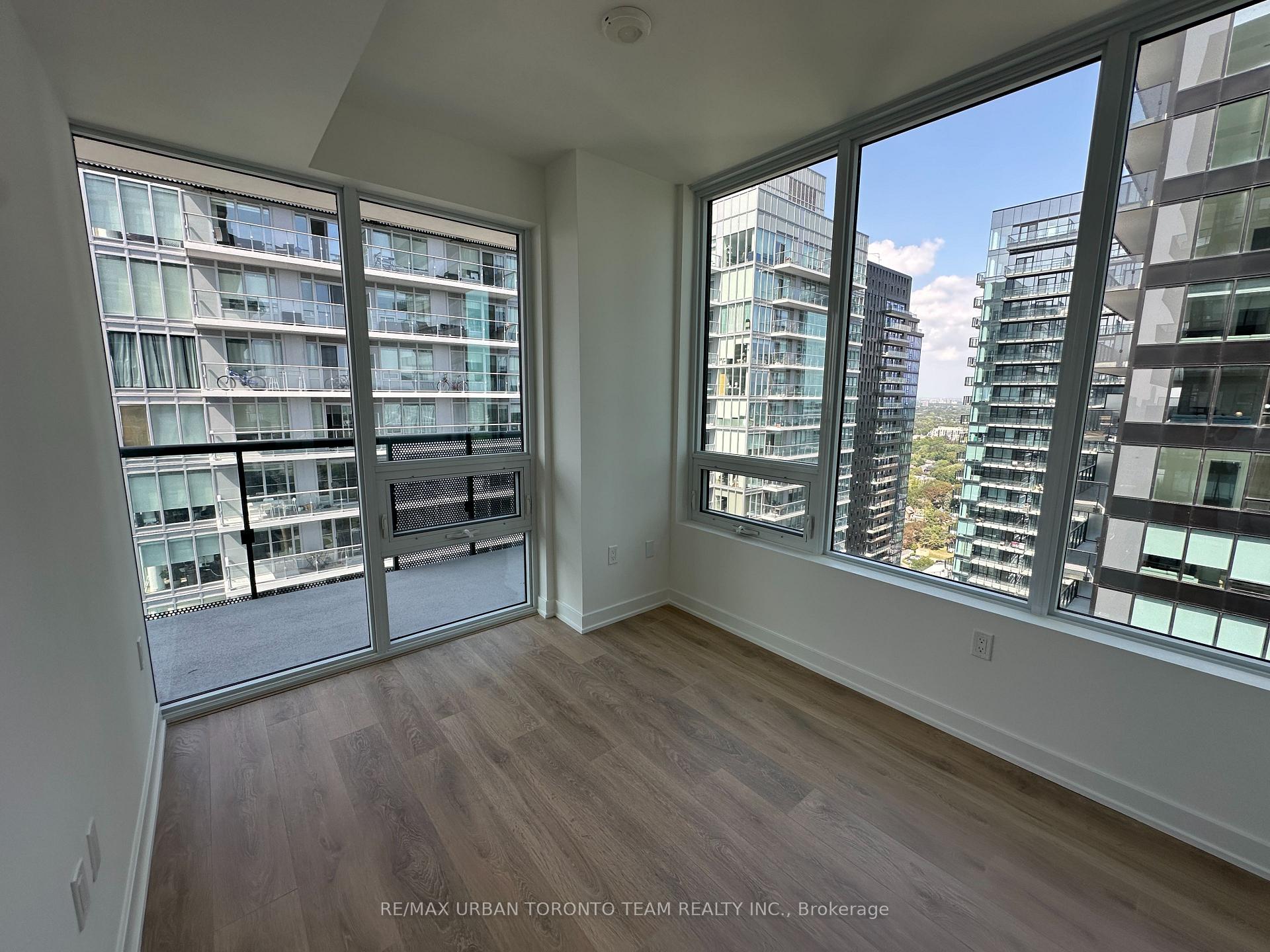 Photo 7 of Unit 3205, 127 Broadway Avenue, Toronto, Mount Pleasant West — HOMEH
