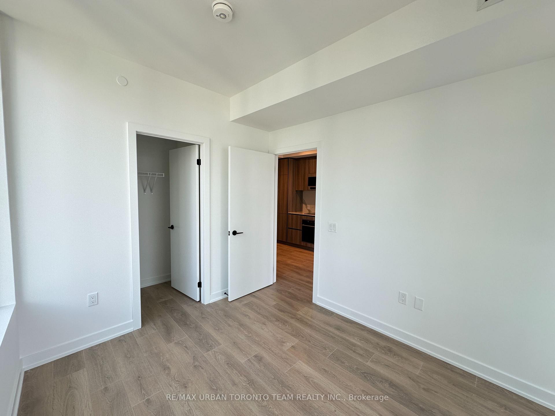 Photo 8 of Unit 3205, 127 Broadway Avenue, Toronto, Mount Pleasant West — HOMEH