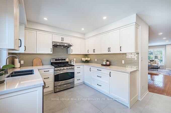 Photo 8 of 454 St Johns Road, Toronto, Runnymede-Bloor West Village — HOMEH