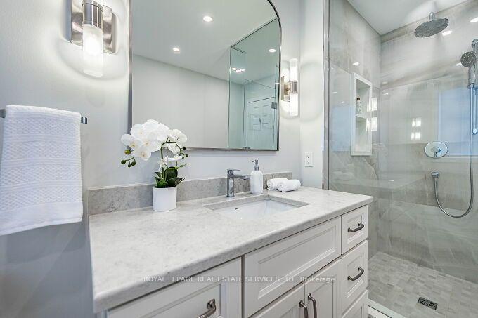 Photo 25 of 454 St Johns Road, Toronto, Runnymede-Bloor West Village — HOMEH