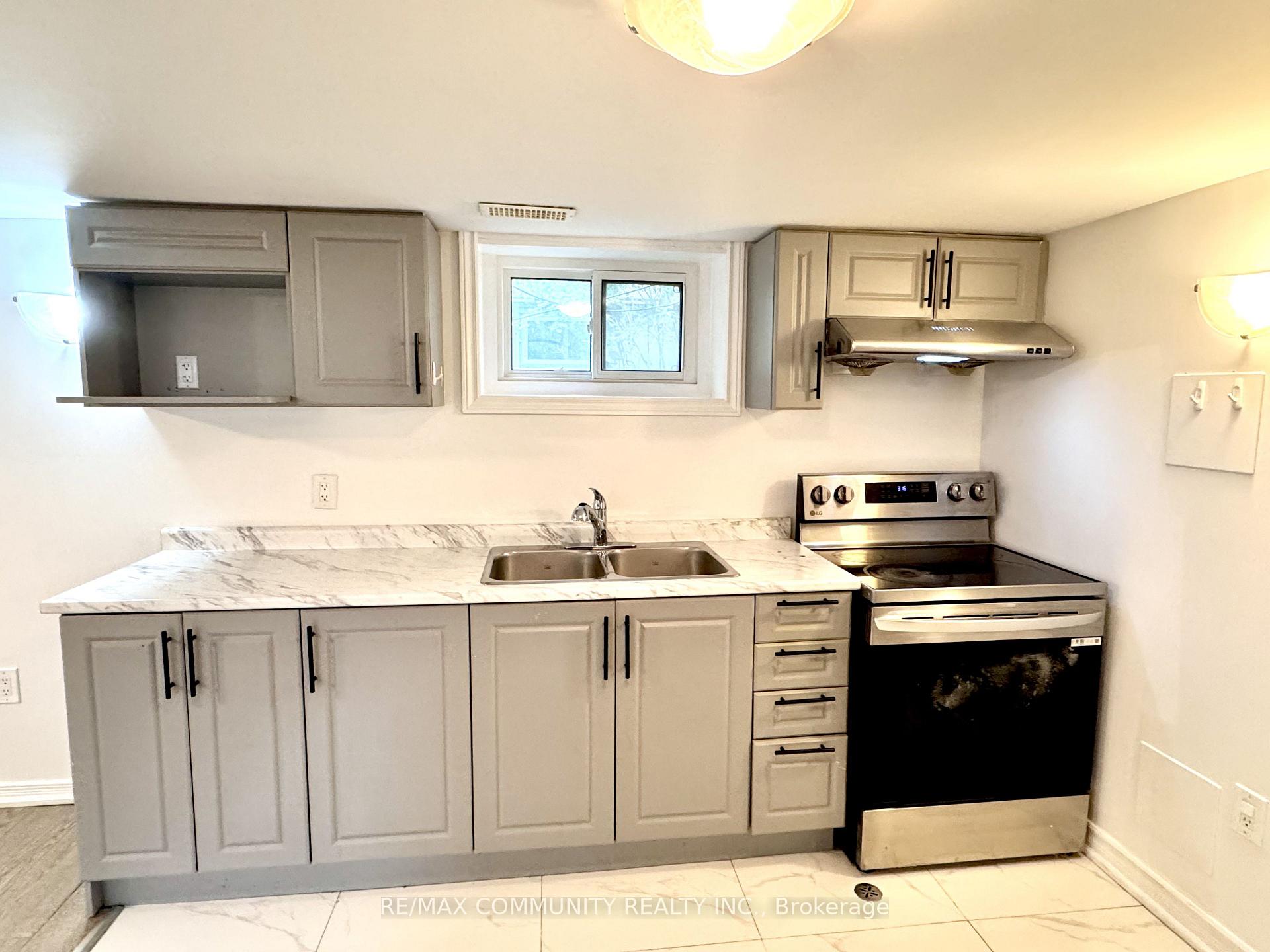 Photo 2 of Unit Basement, 426 Perry Street, Whitby, Downtown Whitby — HOMEH