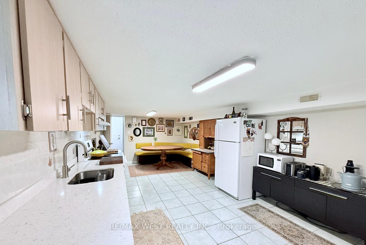 Photo 9 of 231 Rosemount Avenue, Toronto, Corso Italia-Davenport — HOMEH