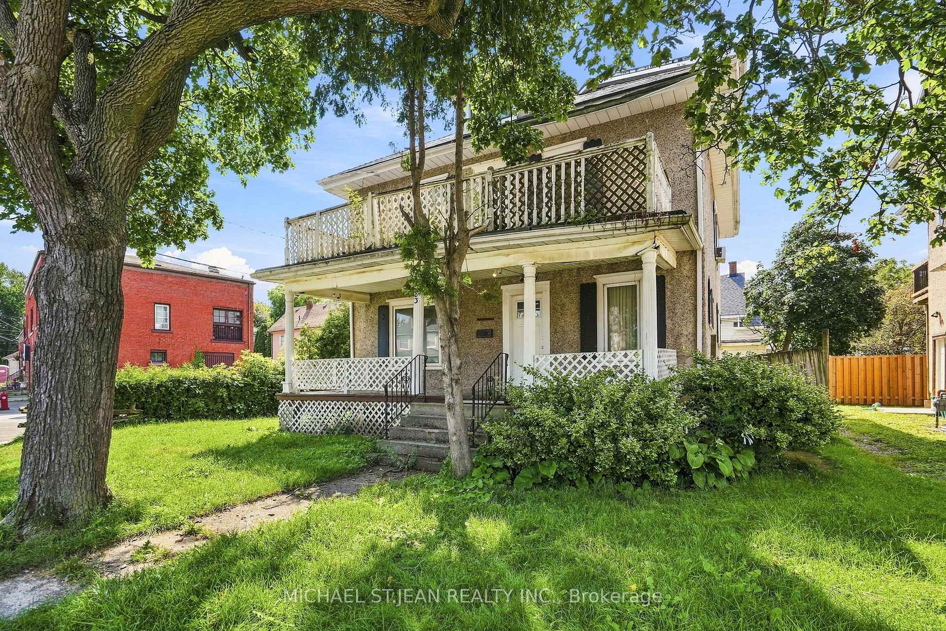 Photo 2 of 38 Bugar Street, Welland, Welland Downtown — HOMEH