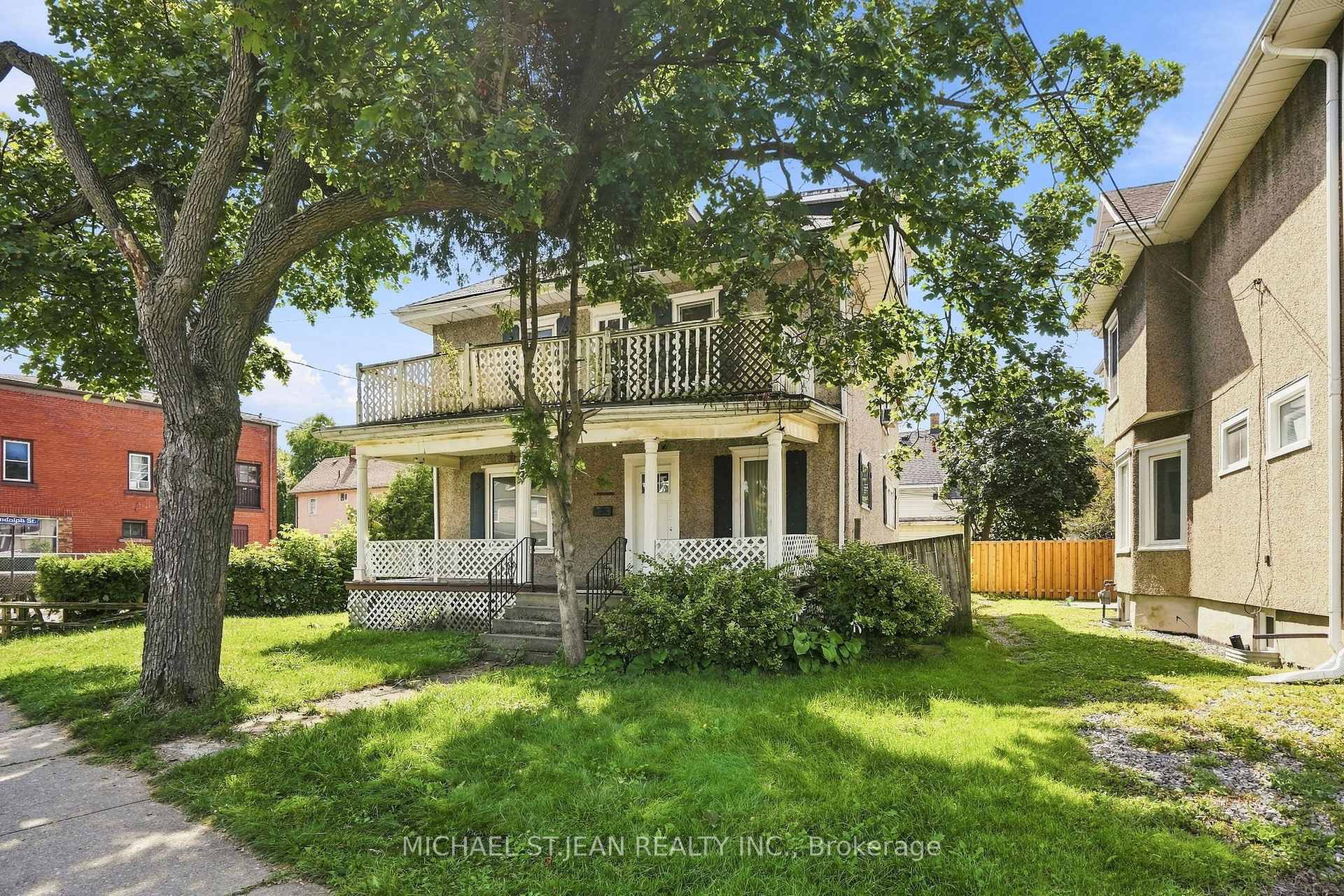 Photo 4 of 38 Bugar Street, Welland, Welland Downtown — HOMEH