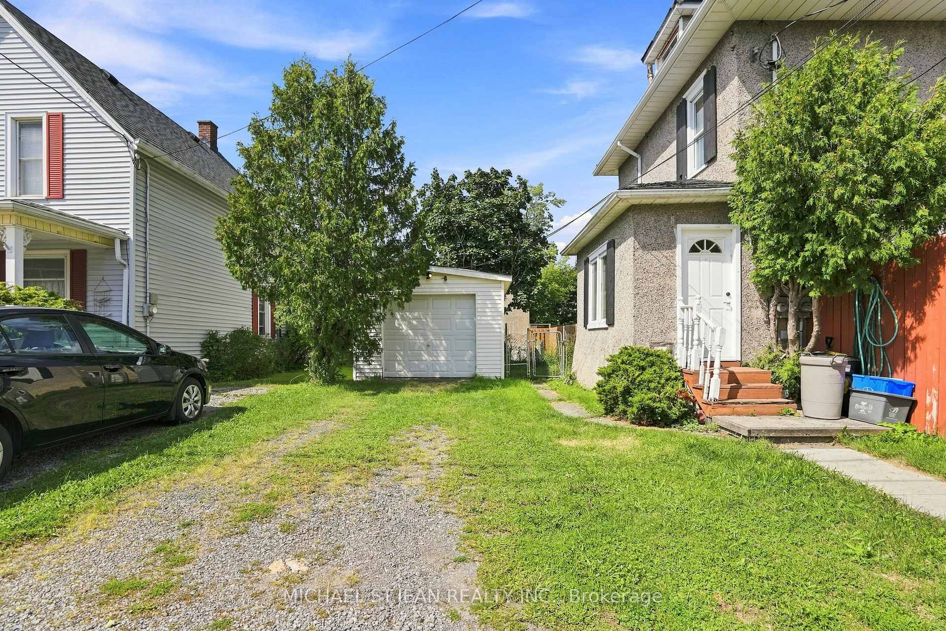 Photo 20 of 38 Bugar Street, Welland, Welland Downtown — HOMEH