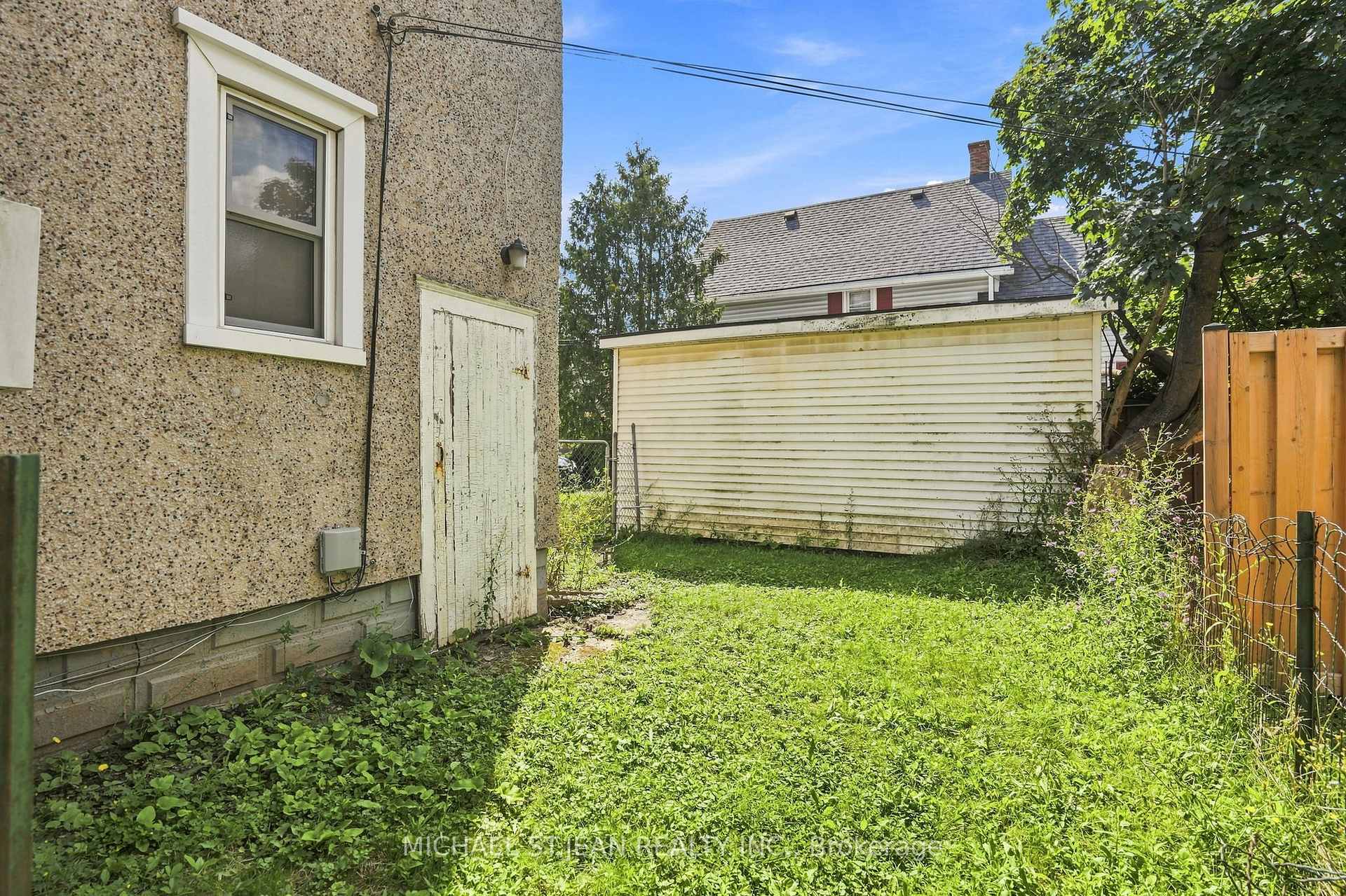 Photo 22 of 38 Bugar Street, Welland, Welland Downtown — HOMEH