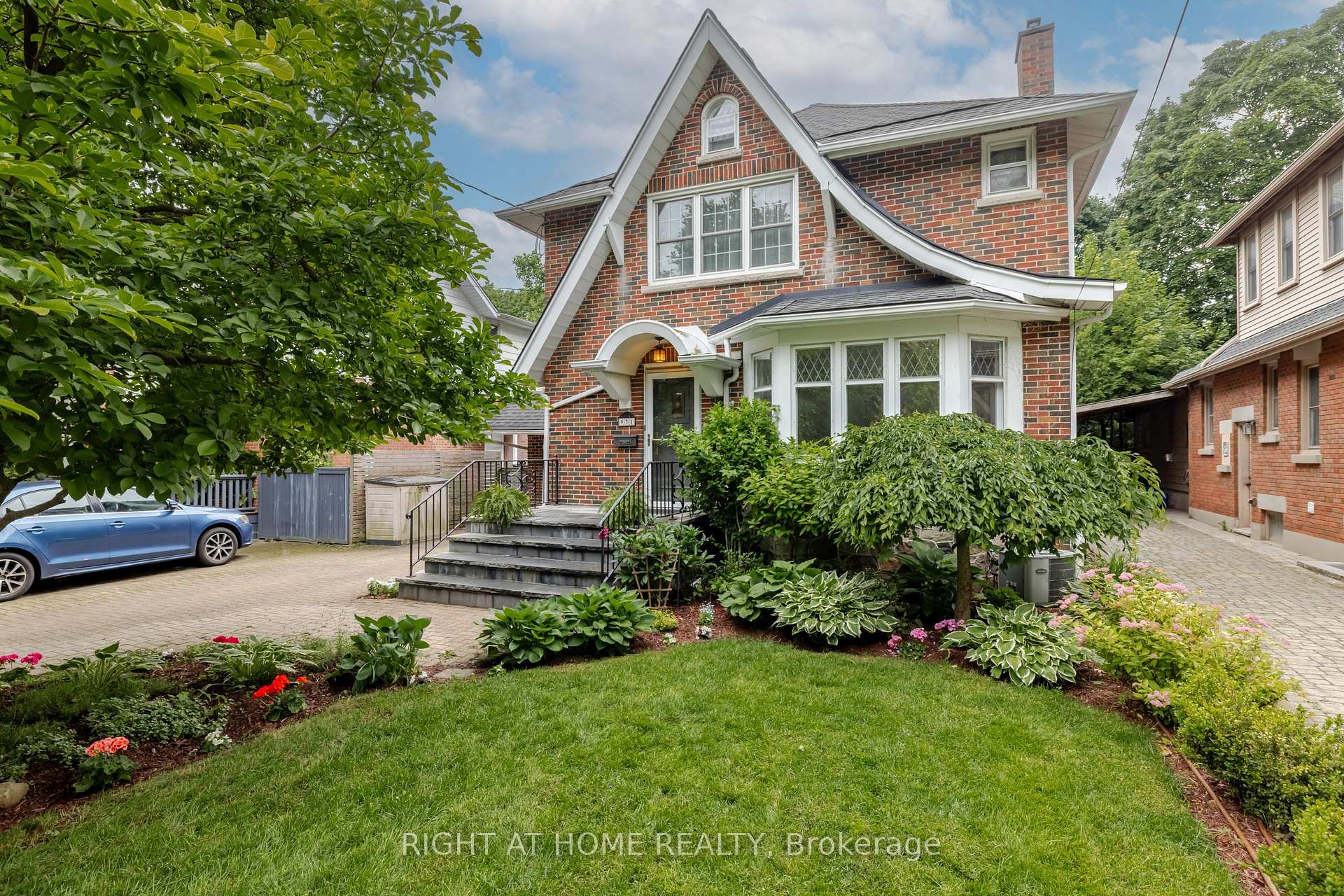 Photo of 931 Waterloo Street