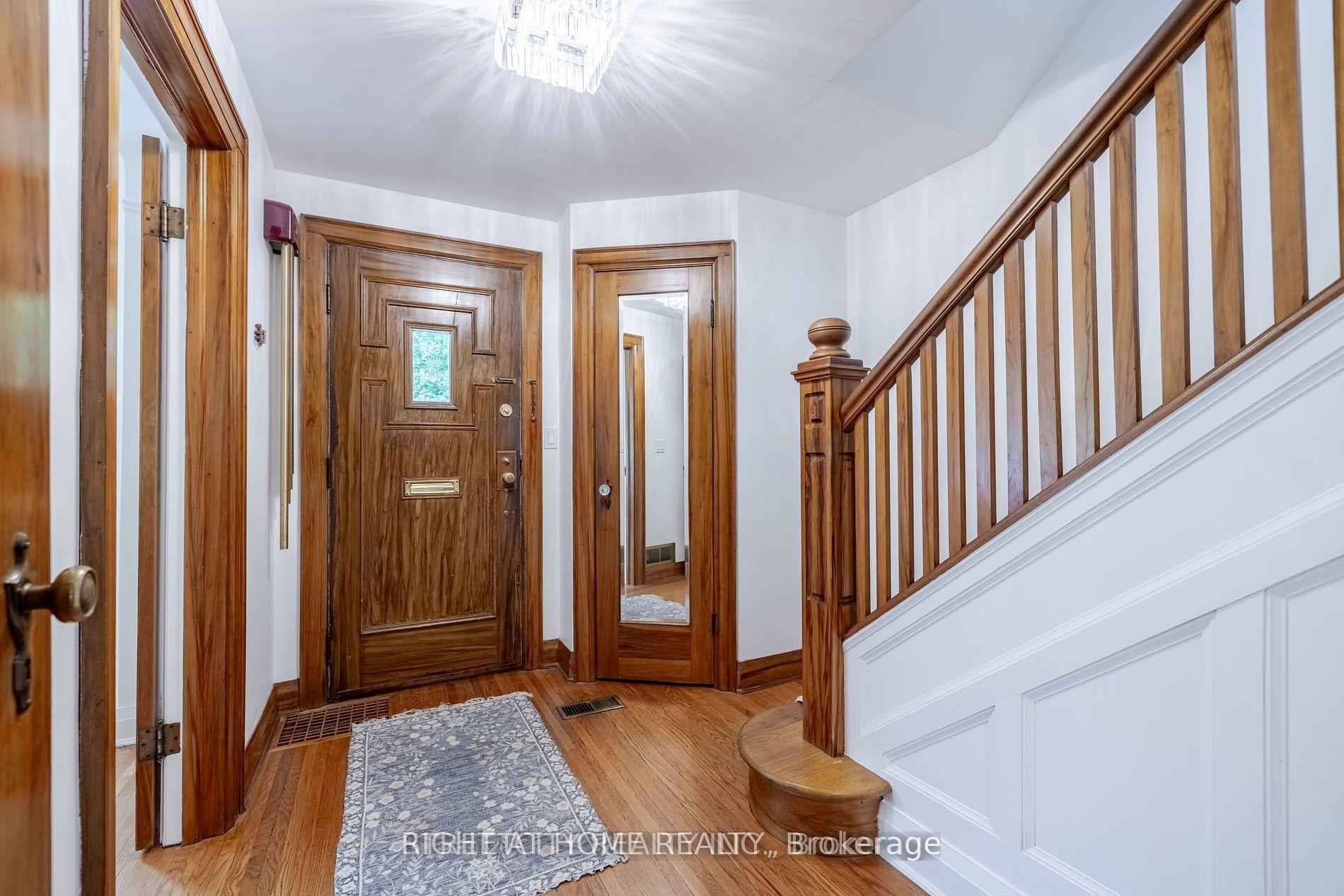Photo 5 of 931 Waterloo Street, London, East B — HOMEH