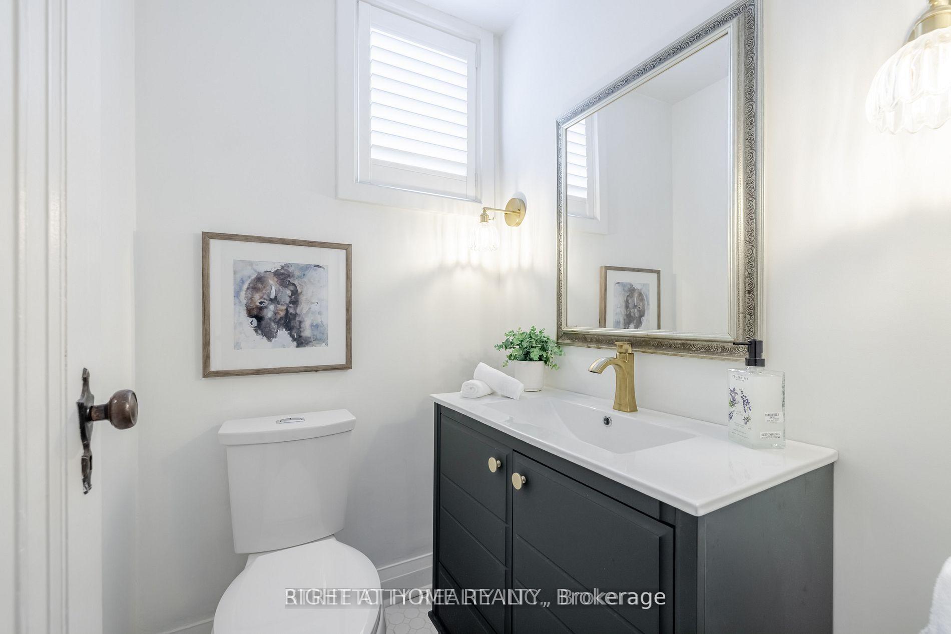 Photo 15 of 931 Waterloo Street, London, East B — HOMEH