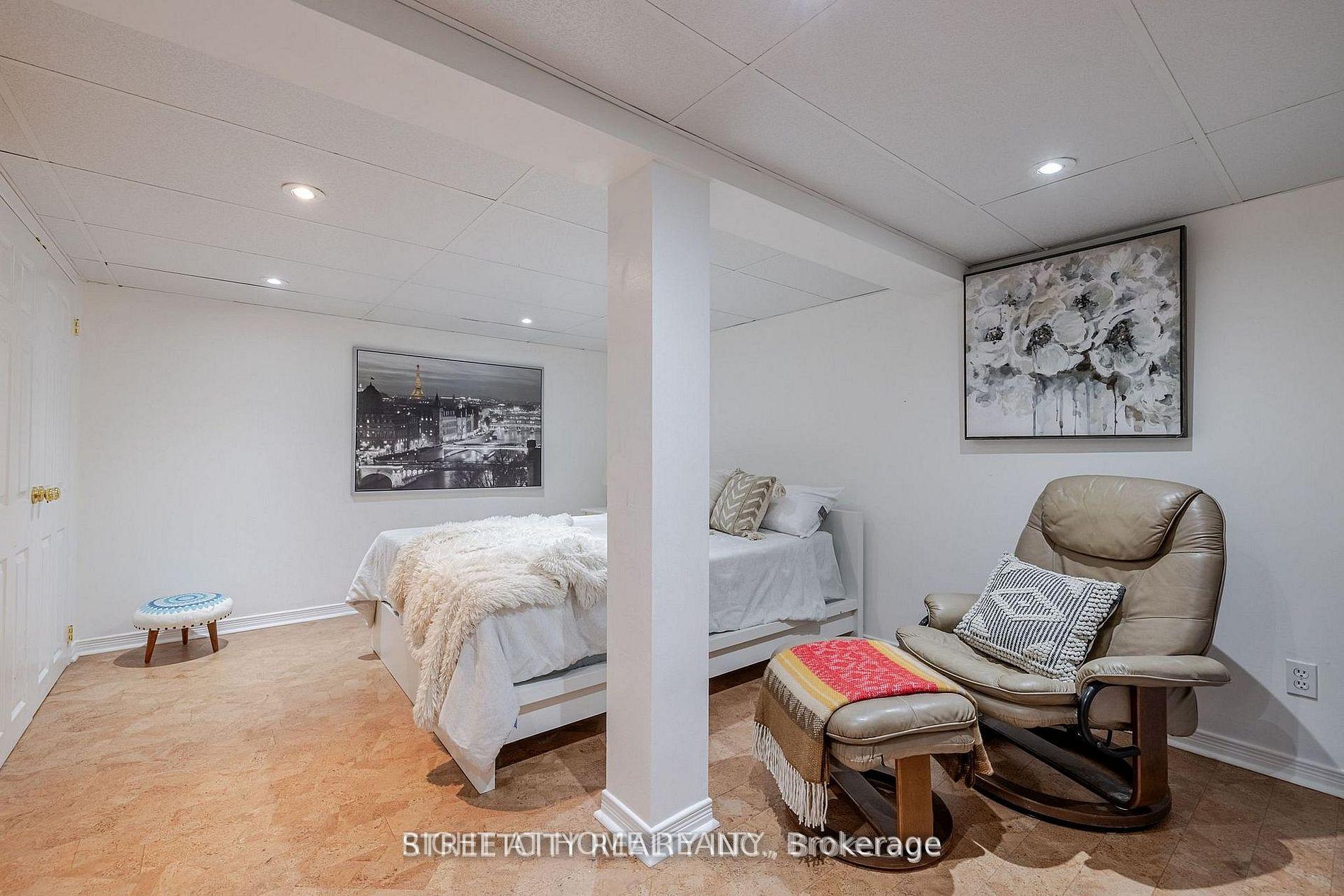 Photo 32 of 931 Waterloo Street, London, East B — HOMEH