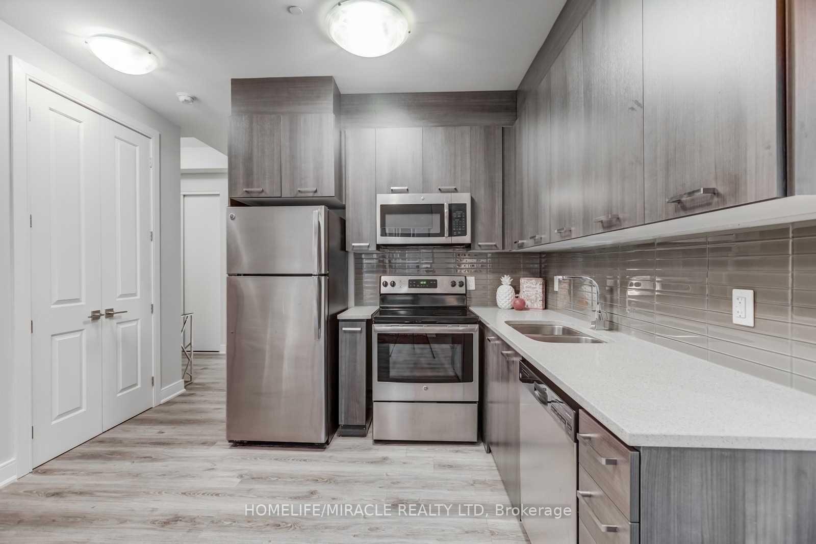 Photo 4 of Unit 516, 150 Main Street W, Hamilton, Central — HOMEH