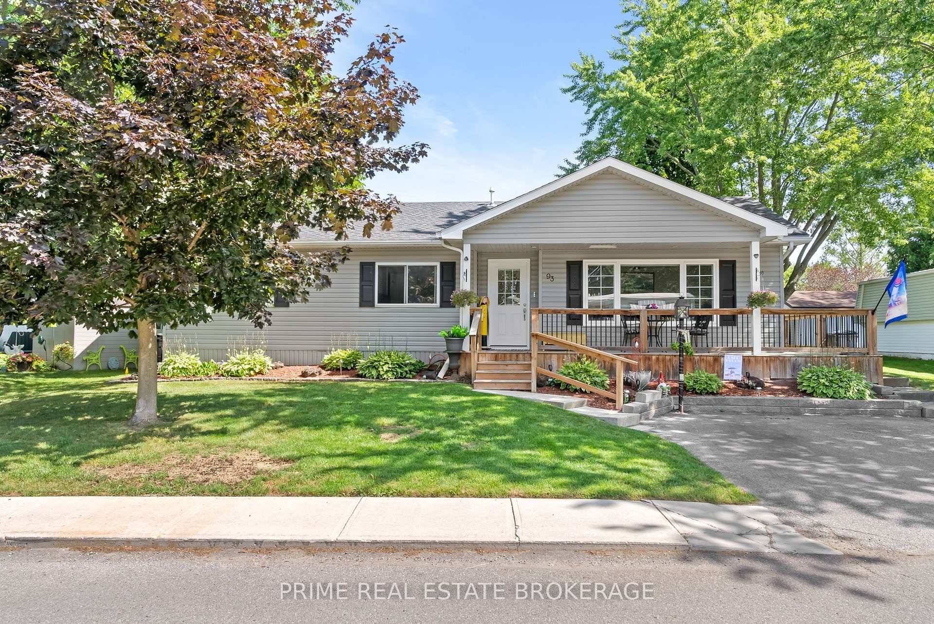 Photo 3 of 93 Shannon Boulevard, South Huron, Stephen — HOMEH