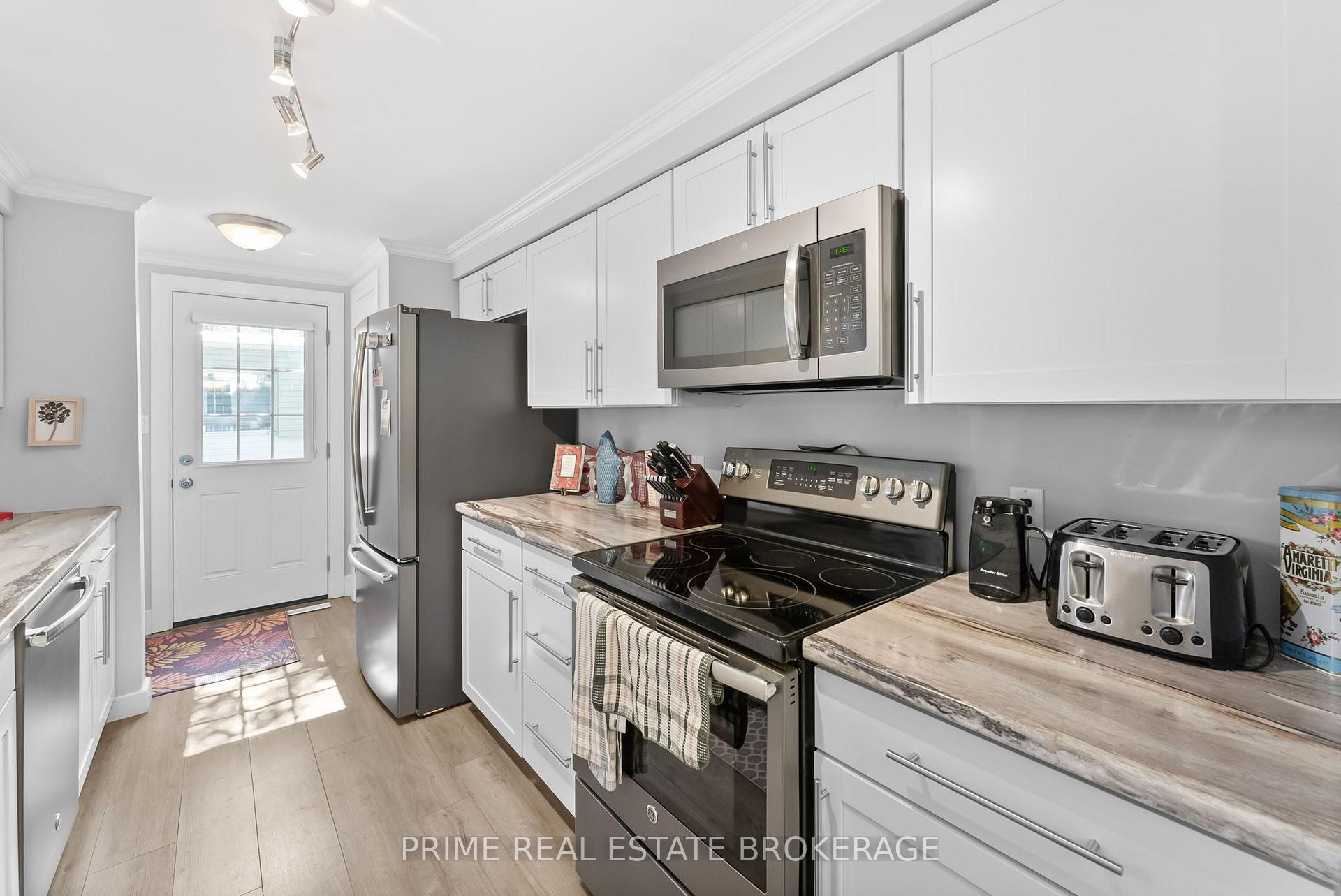 Photo 14 of 93 Shannon Boulevard, South Huron, Stephen — HOMEH