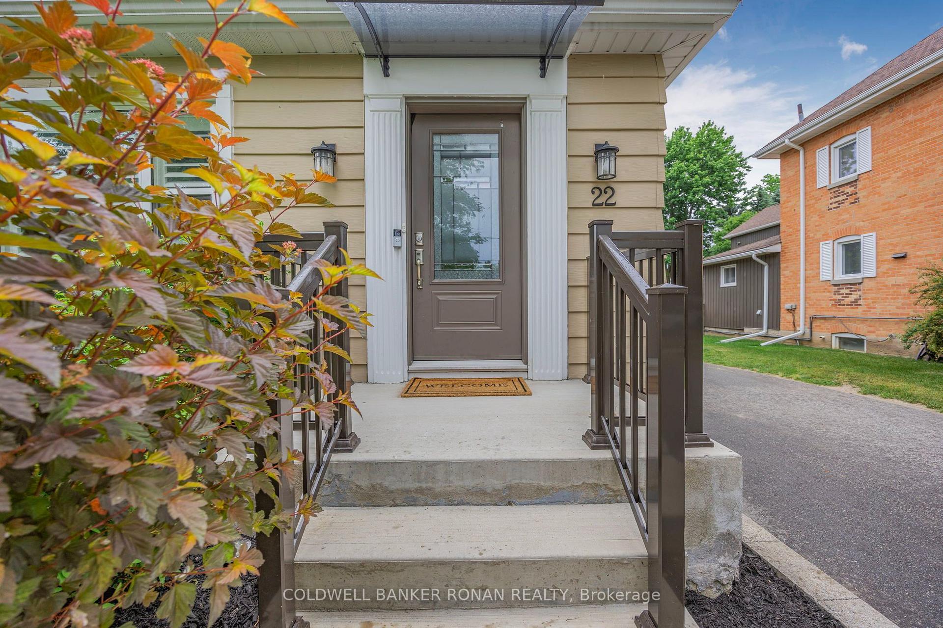 Photo 3 of 22 Nelson Street, New Tecumseth, Alliston — HOMEH