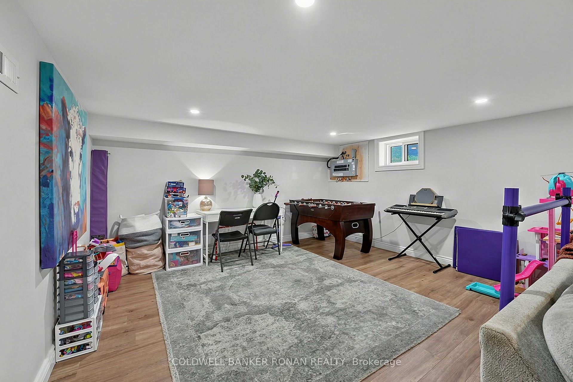 Photo 26 of 22 Nelson Street, New Tecumseth, Alliston — HOMEH