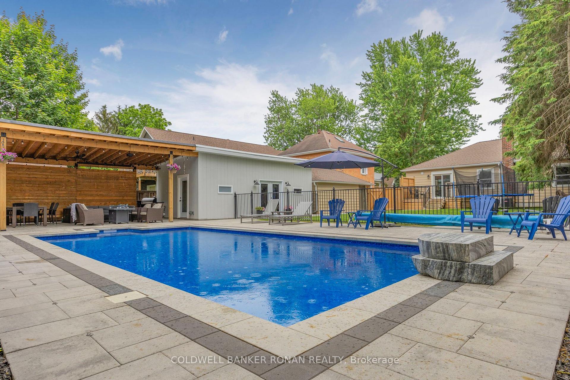 Photo 37 of 22 Nelson Street, New Tecumseth, Alliston — HOMEH