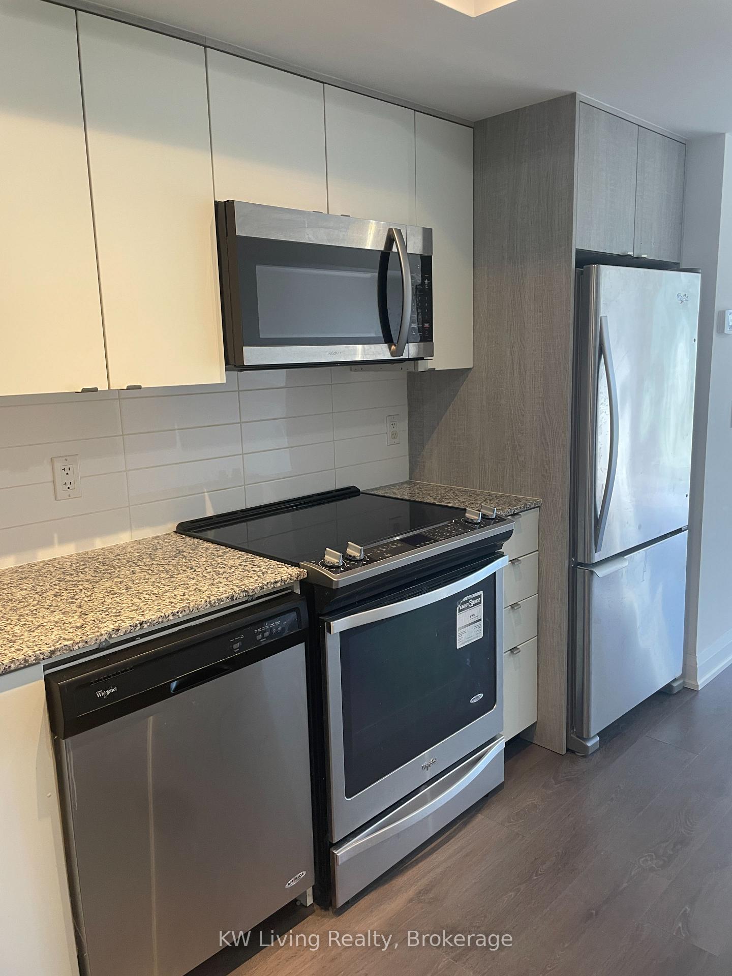 Photo 3 of Unit 805, 9 Valhalla Inn Road, Etobicoke, Islington-City Centre West — HOMEH